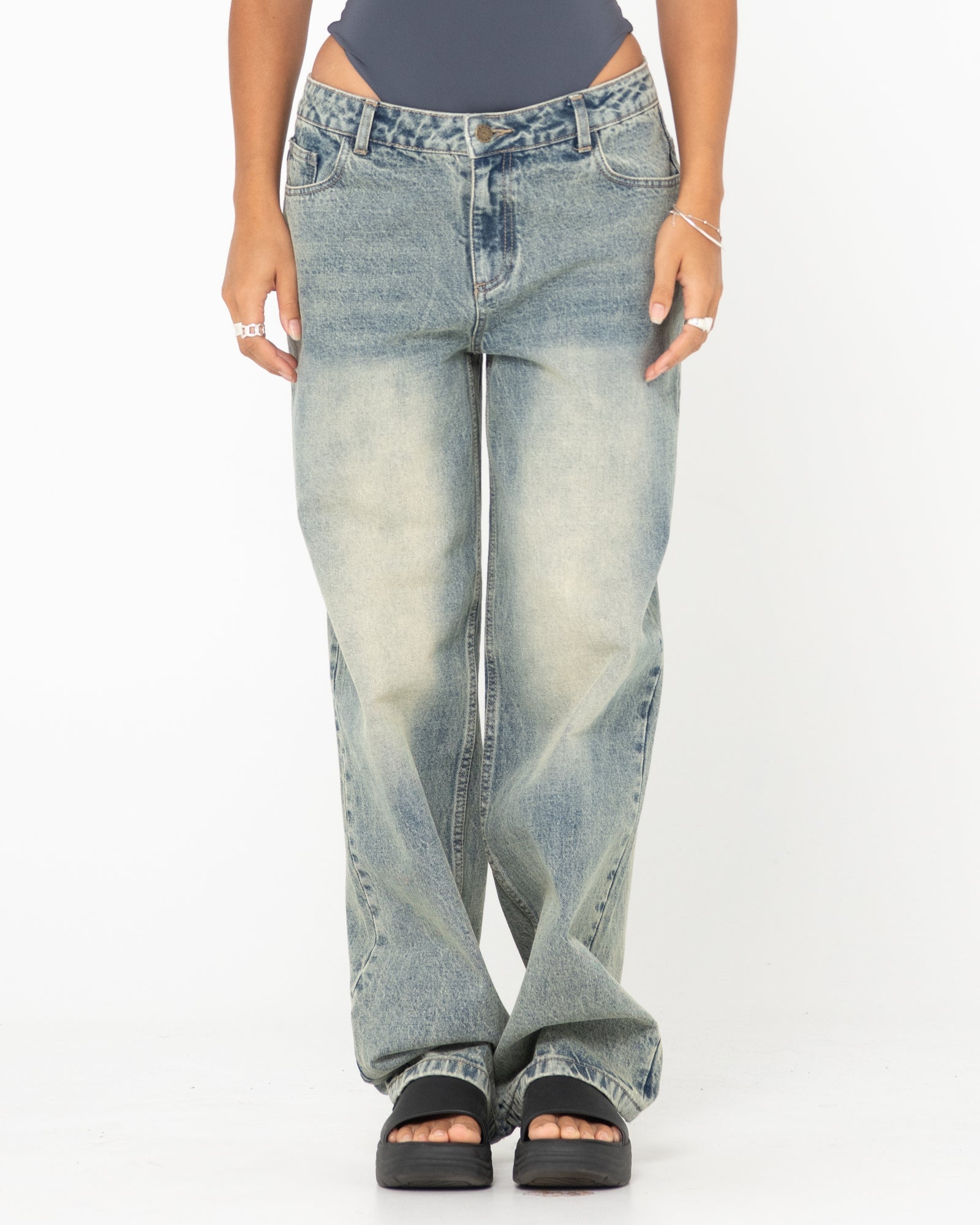 Low Rise Super Baggy Jean