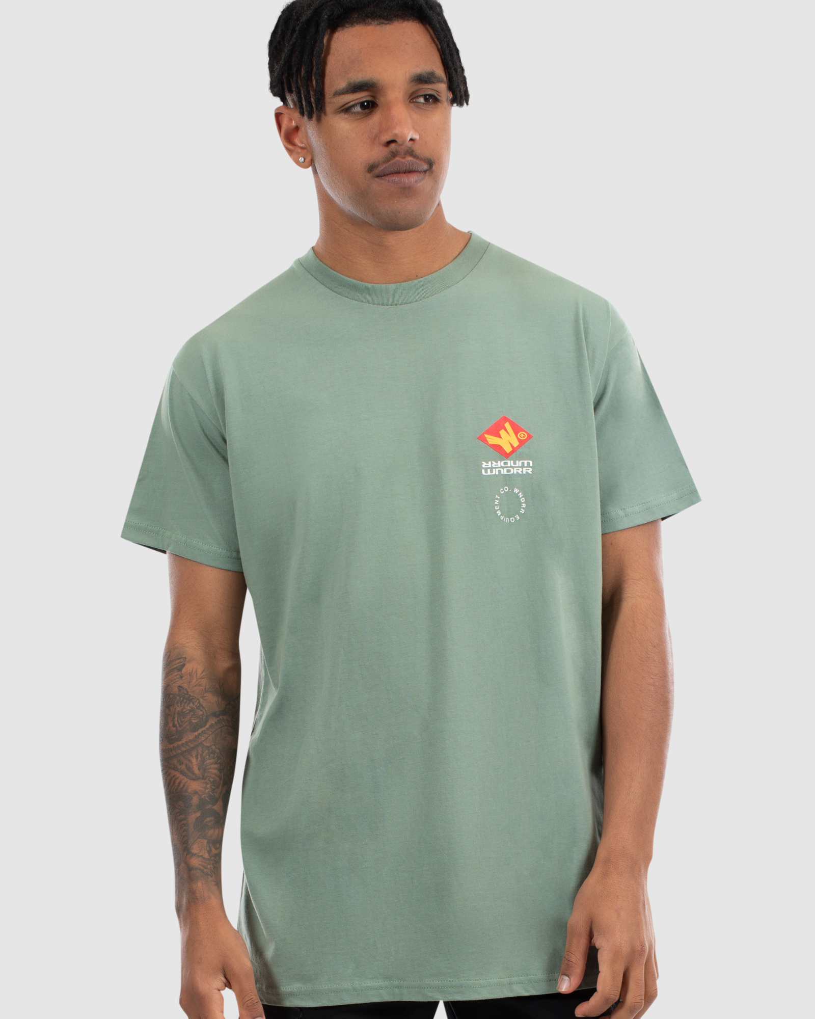 STATION CUSTOM FIT TEE - OLIVE
