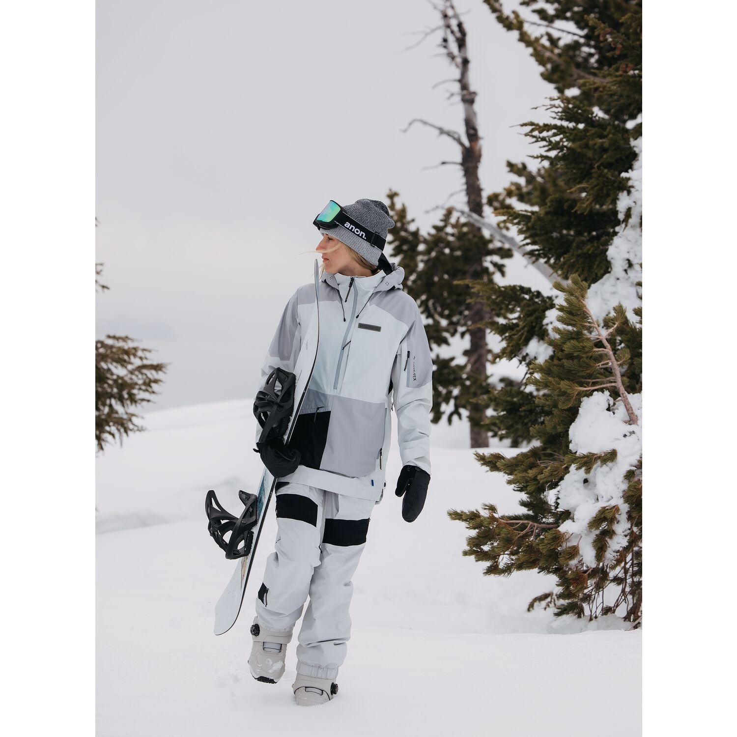 Women's Carbonate Gore-Tex 2L Snowboard Jacket
