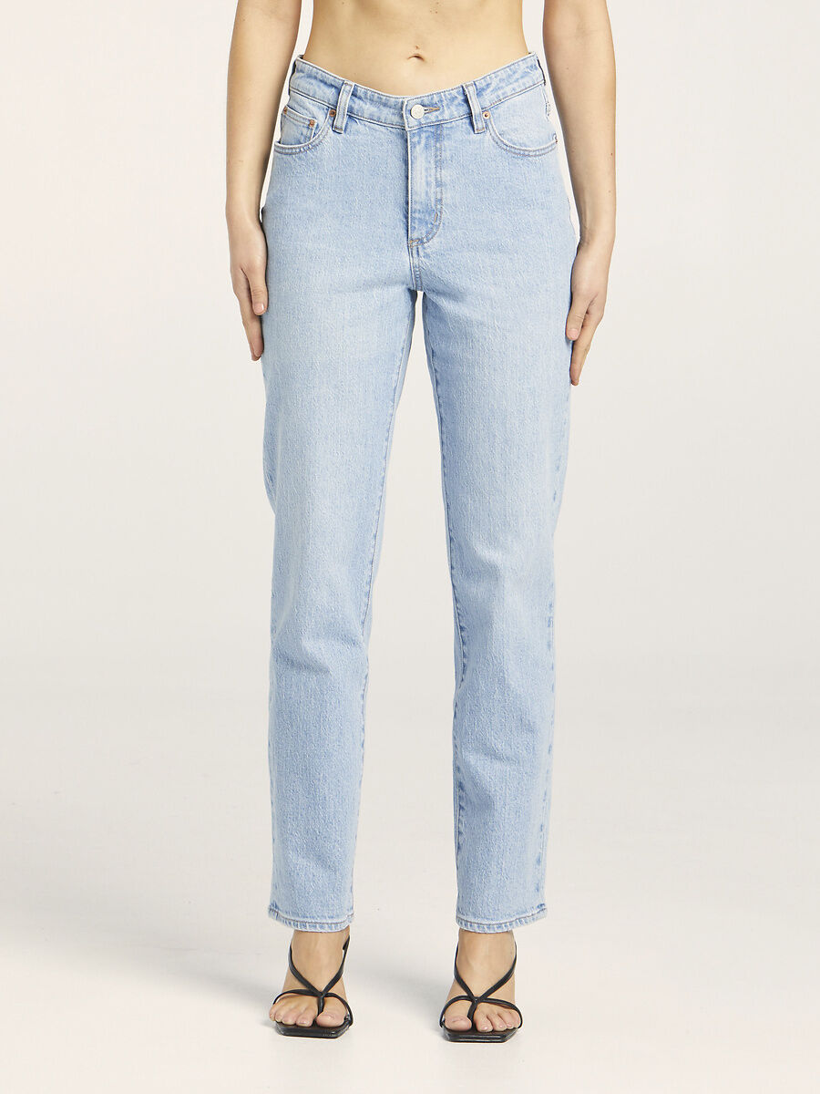 90S Mid Straight Jean