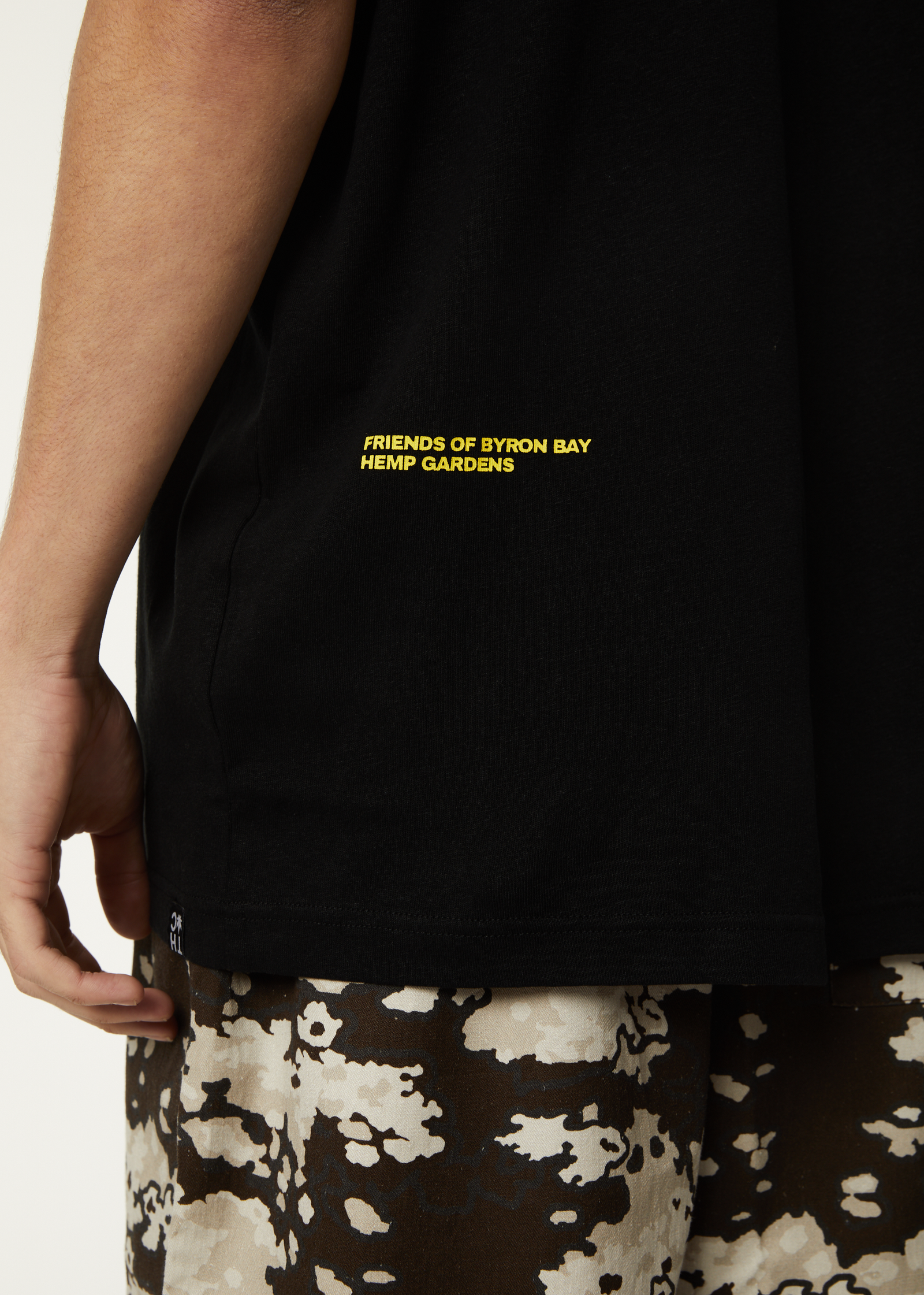 Programmed Hemp Boxy Graphic Logo T-Shirt - Black