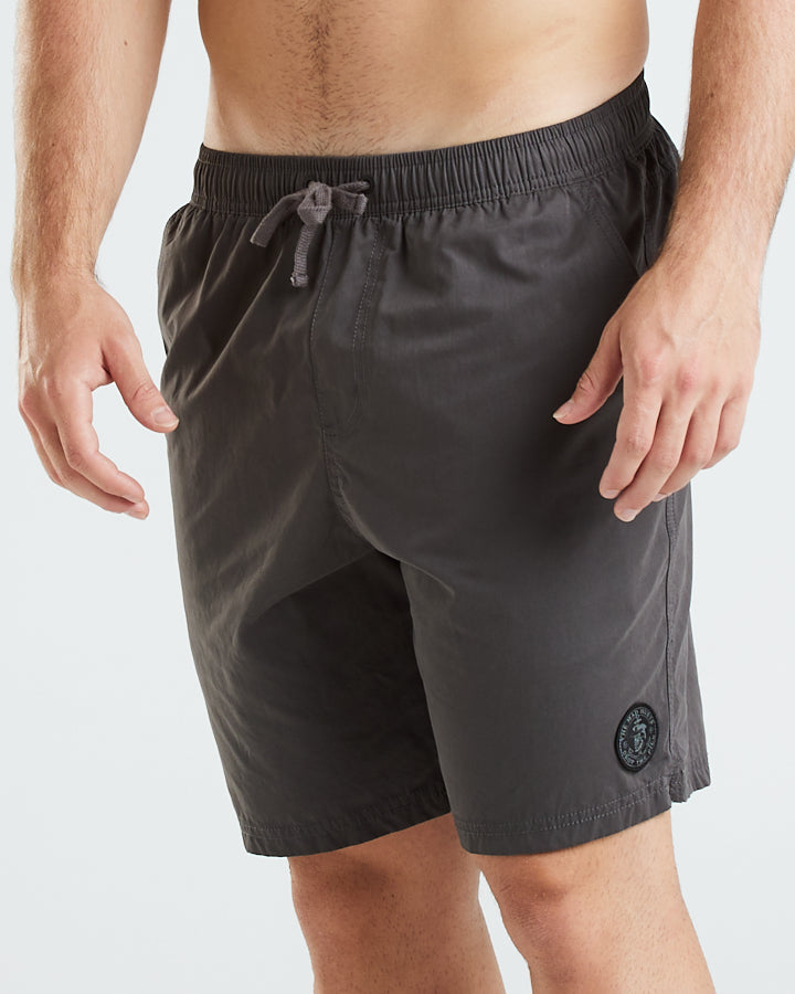 Drop The Pick Volley Short 18"