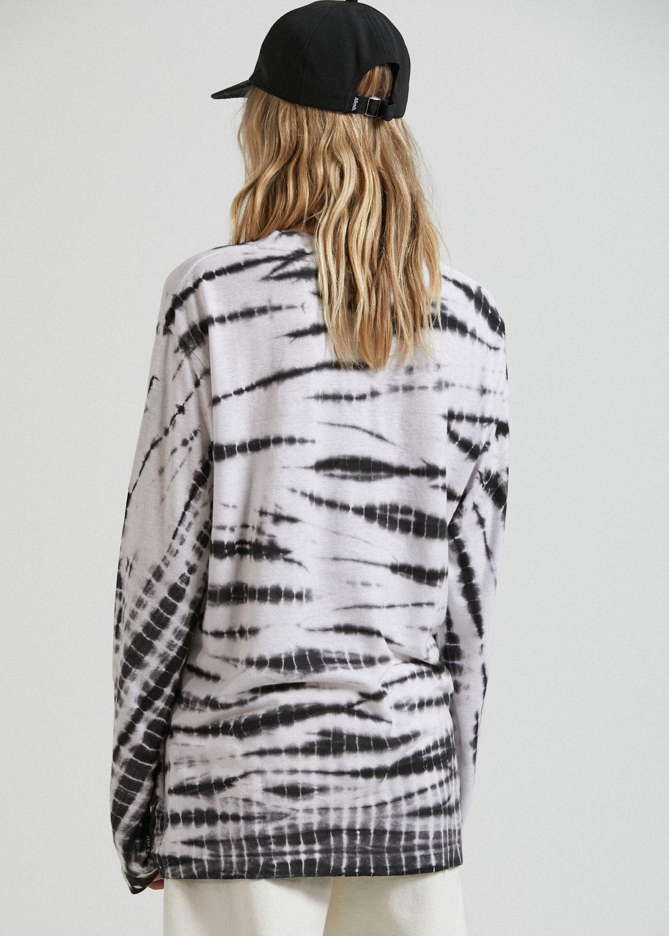 Afends Hannah - Hemp Dyed Long Sleeve T-Shirt - Black Black