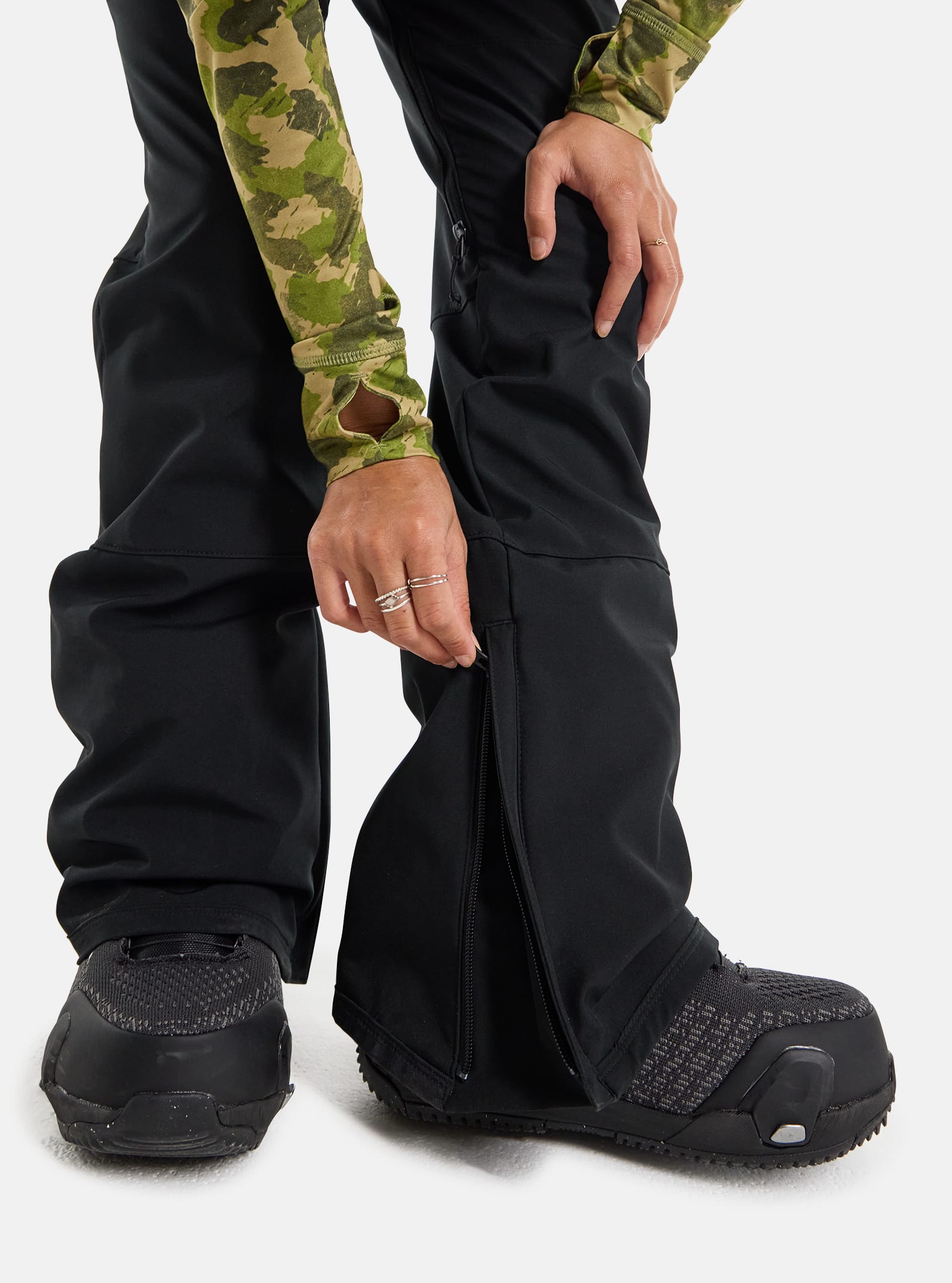 Burton Women's Burton Avalon Stretch 2L Softshell Bib Pants True Black