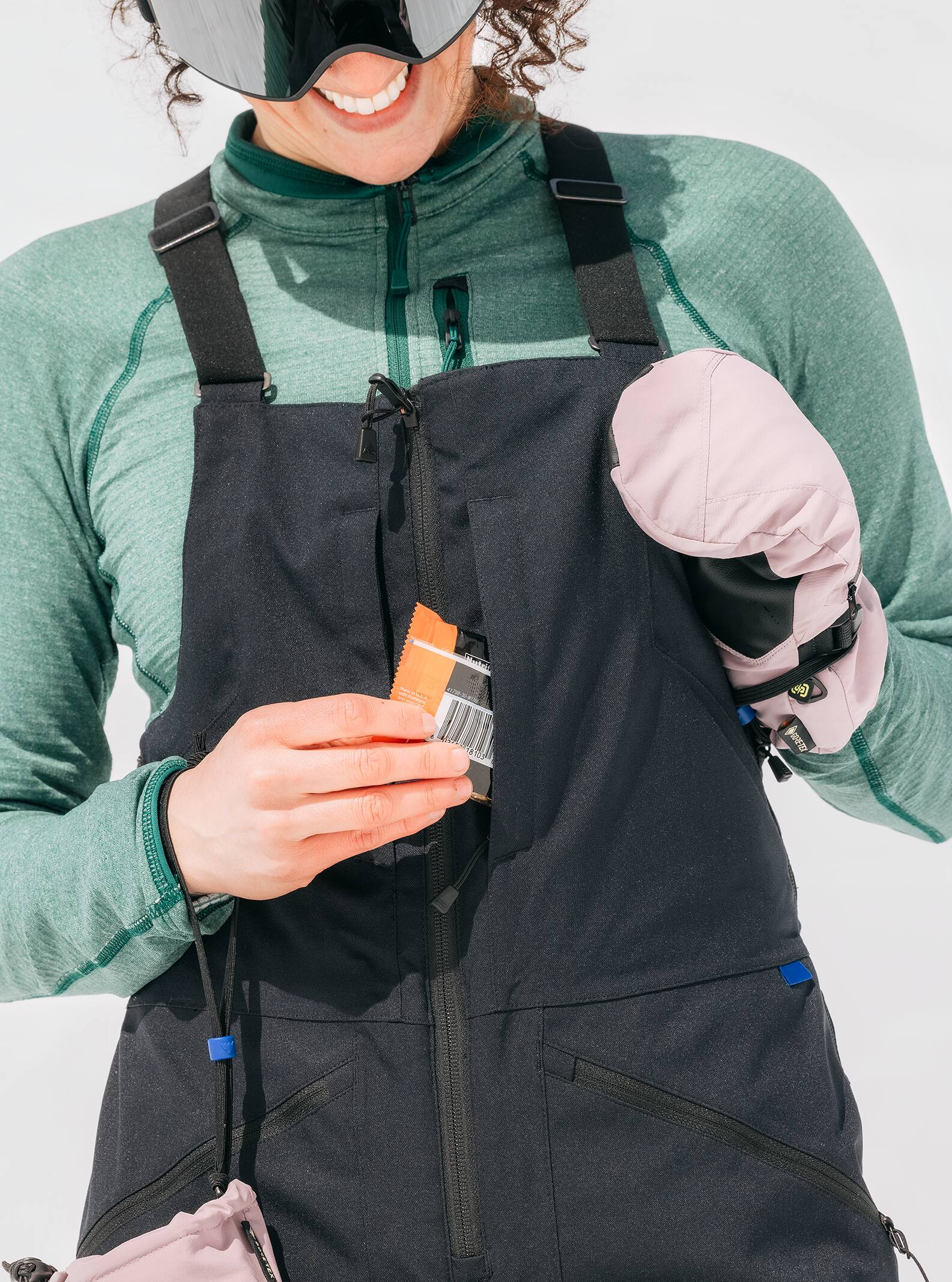 Burton Women's Burton Reserve Stretch 2L Bib Pants True Black