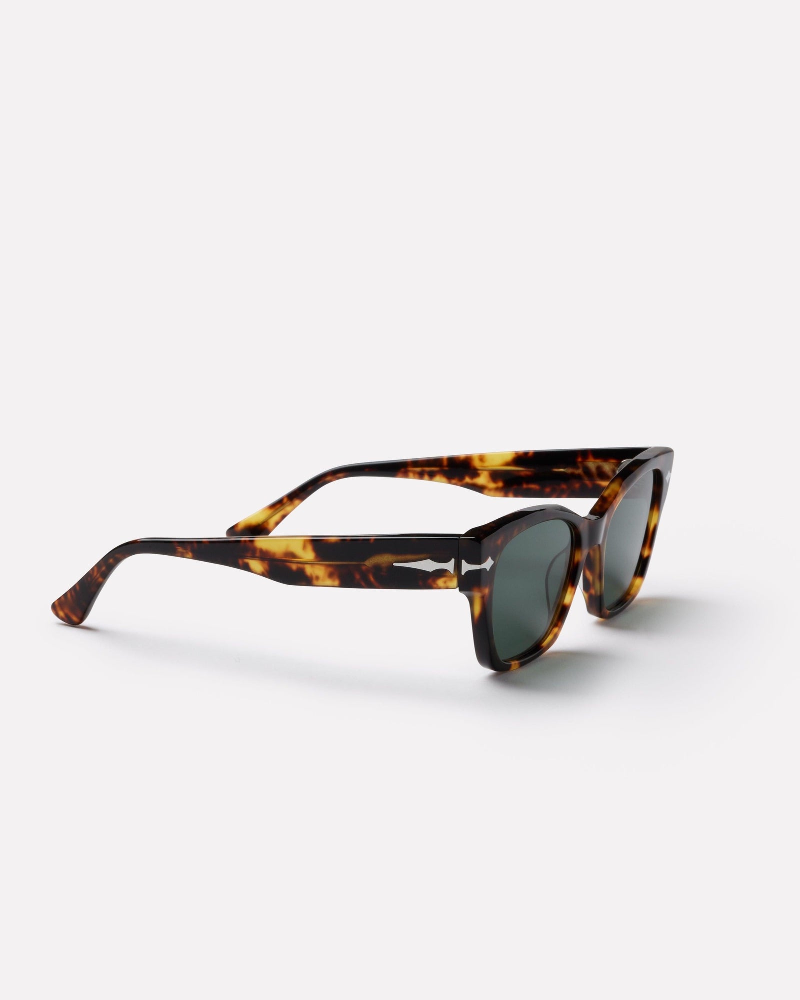 Epokhe Desire Sunglasses Tortoise Polished / Green