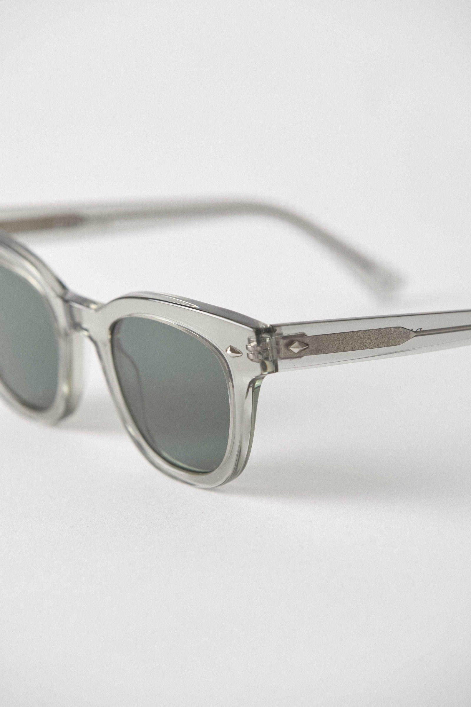 Epokhe Dylan Sunglasses Smoked Crystal Polished / Green
