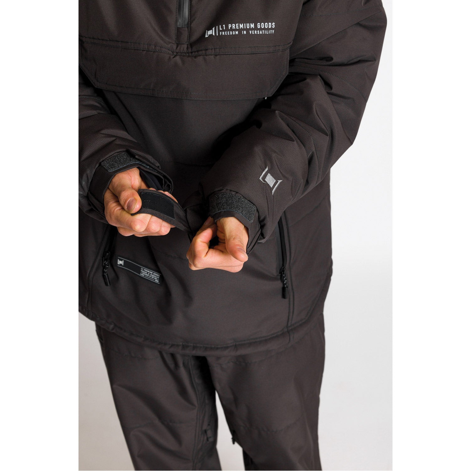 L1 Aftershock Snowboard Jacket Black