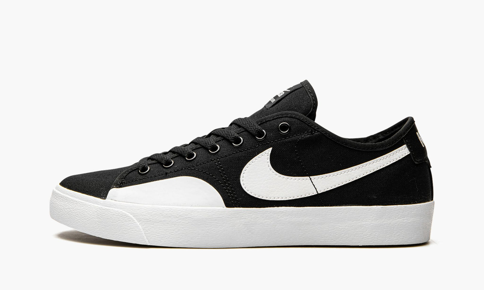 Nike SB Blazer Court