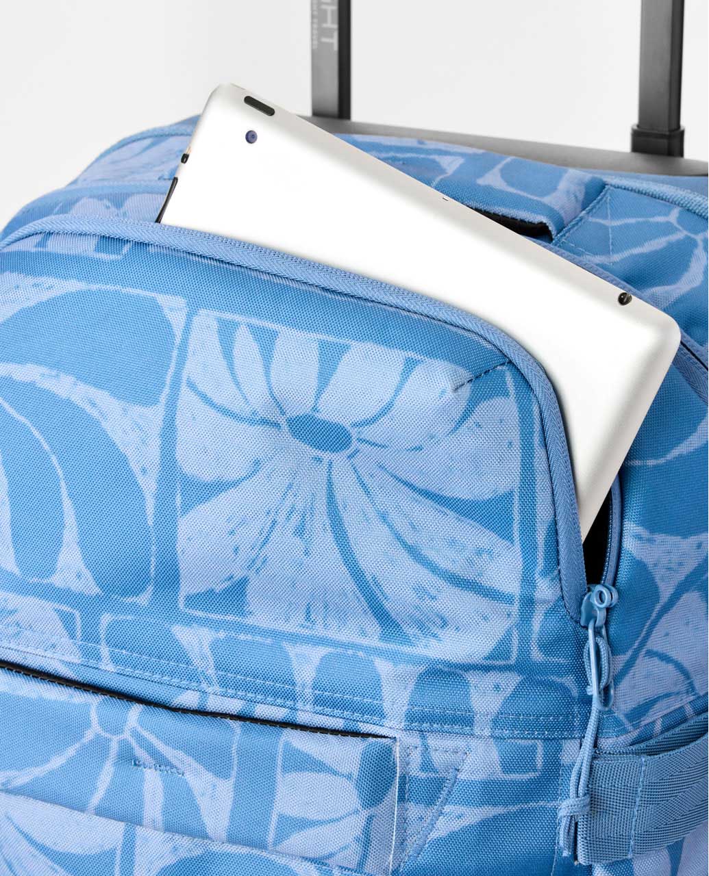 F-Light Artist Of The Search Ty Williams 45L Transit Bag