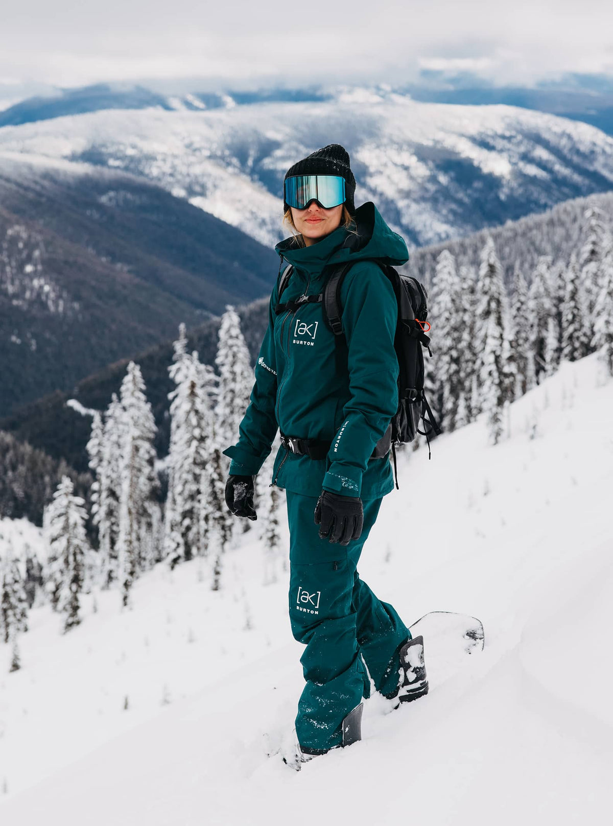 Women's [ak] Embark GORE-TEX 2L Snowboard Jacket