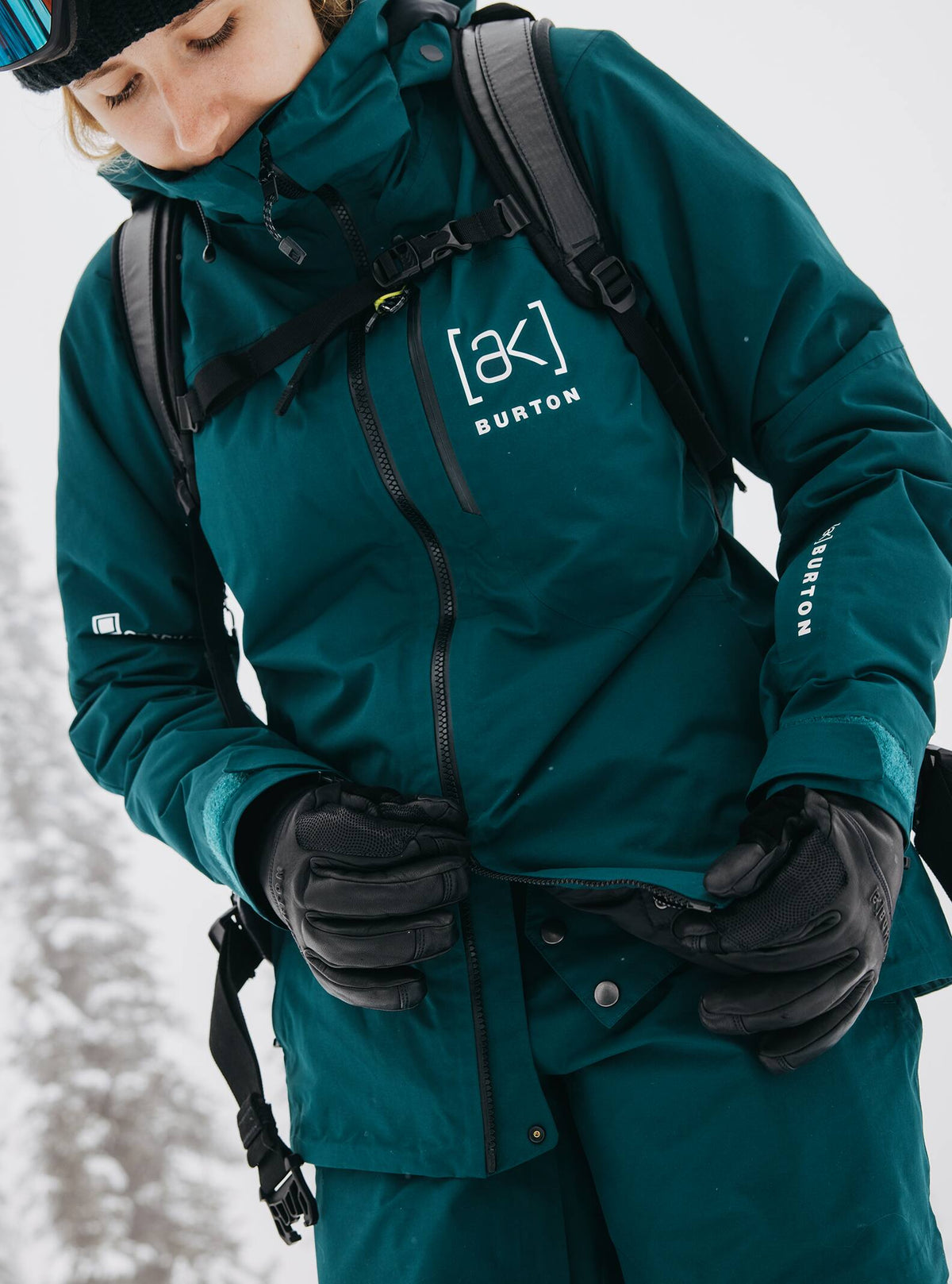 Women's [ak] Embark GORE-TEX 2L Snowboard Jacket