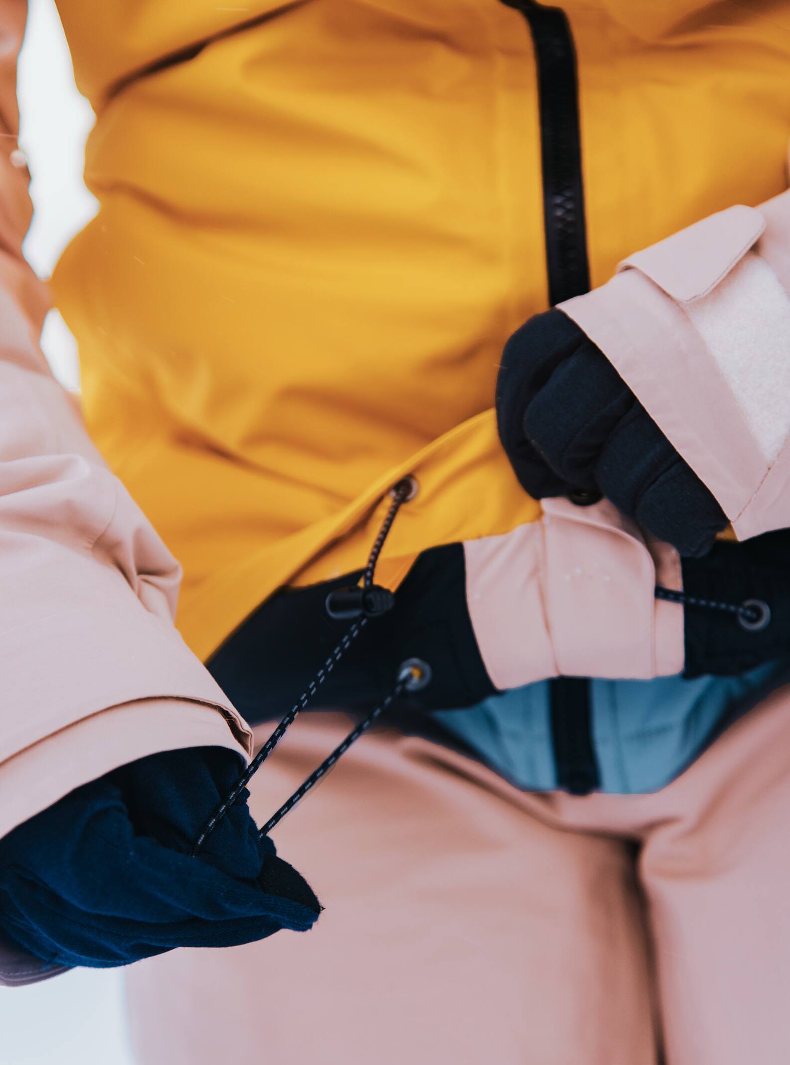 Women's [ak] Embark GORE-TEX 2L Snowboard Jacket