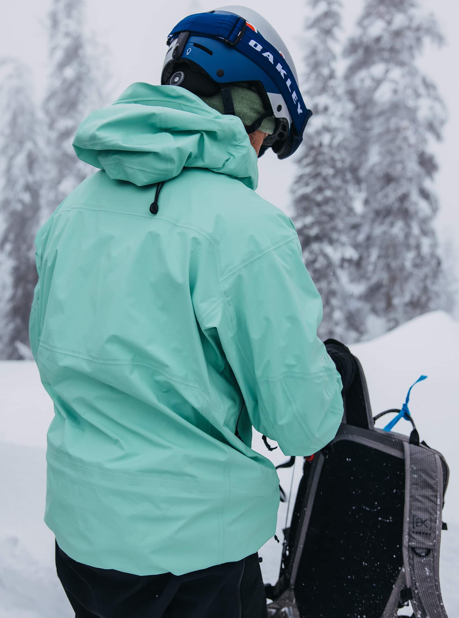 Men's [ak] Hover GORE-TEX 3L Stretch Snowboard Jacket