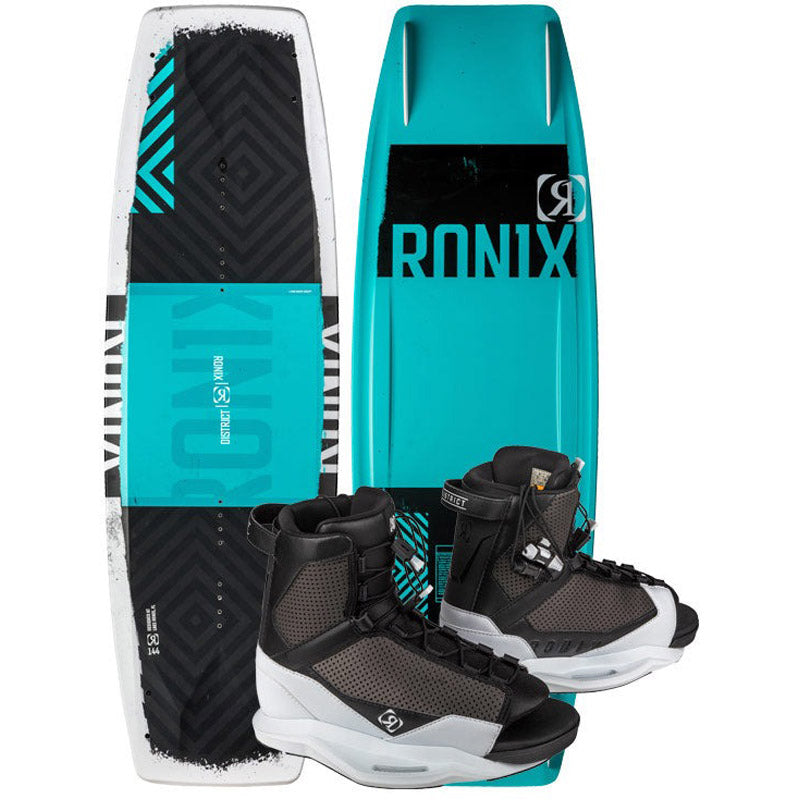 District Wakeboard w/ District Boot Package