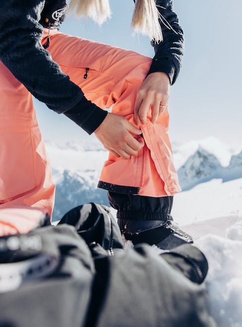 Women's [ak] Summit GORE-TEX 2L Insulated Snowboard Pants