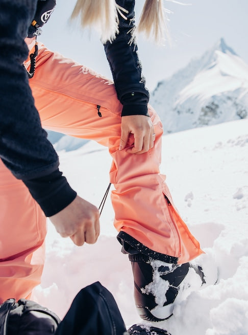 Women's [ak] Summit GORE-TEX 2L Insulated Snowboard Pants