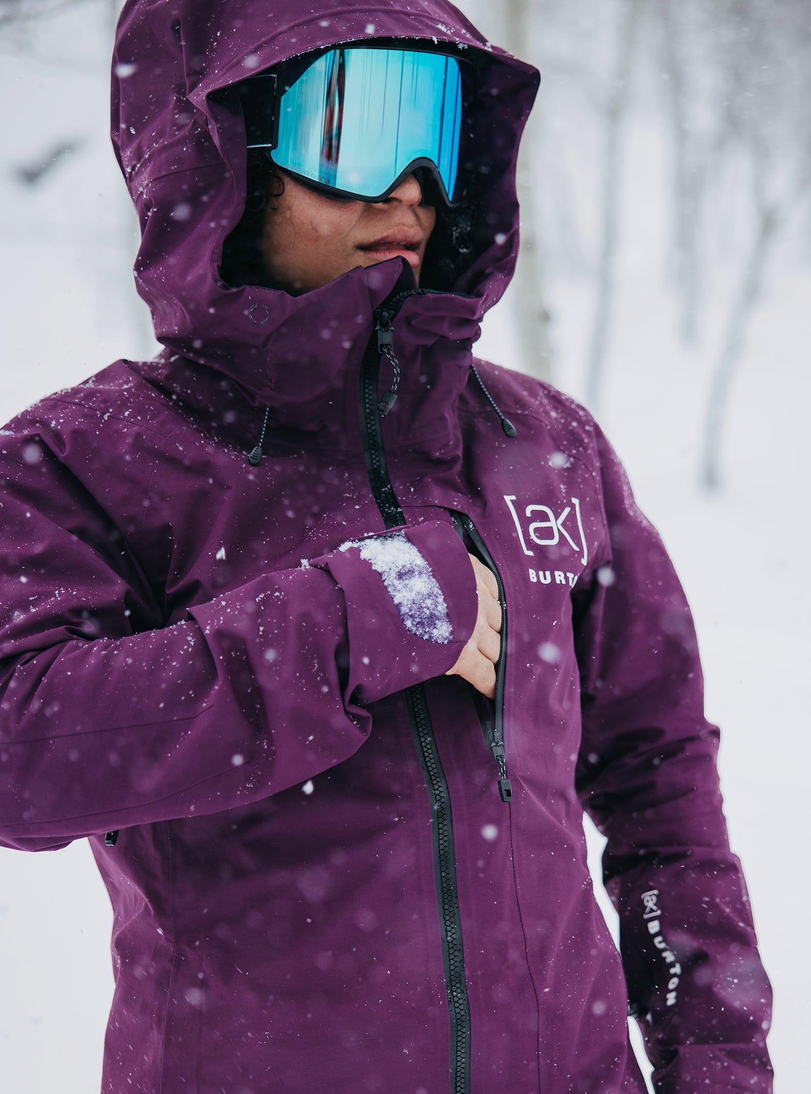 Women's [ak] Upshift GORE-TEX 2L Snowboard Jacket