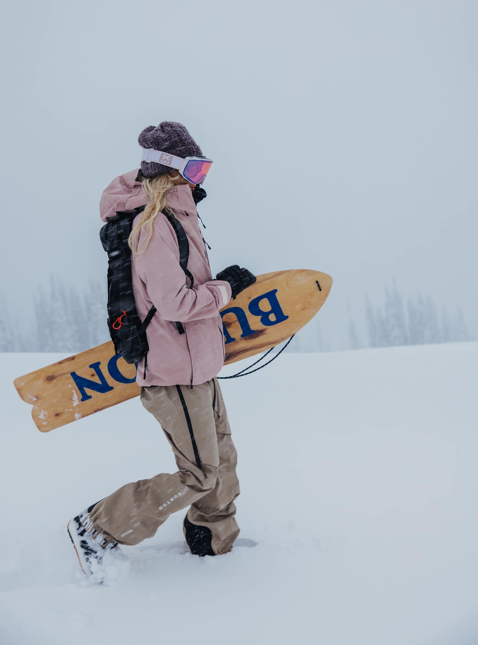 Women's [ak] Upshift GORE-TEX 2L Snowboard Jacket