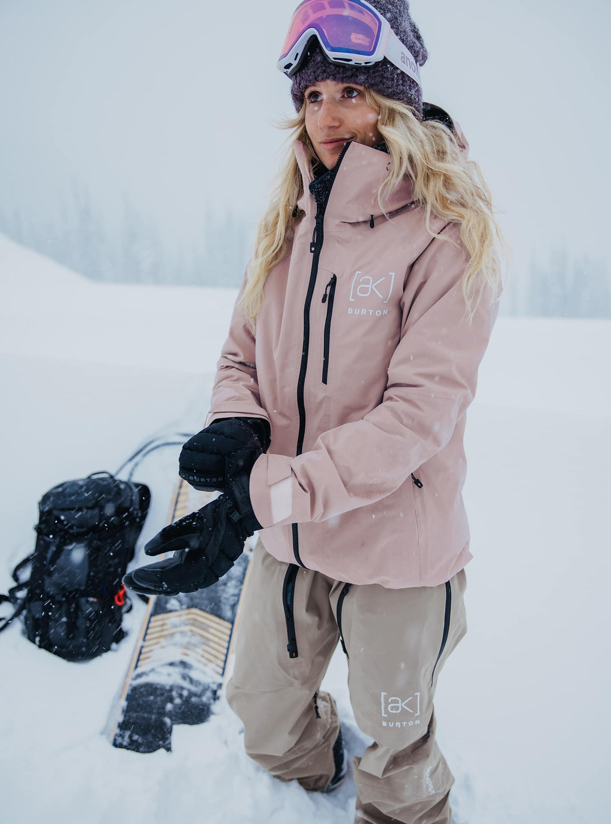 Women's [ak] Upshift GORE-TEX 2L Snowboard Jacket
