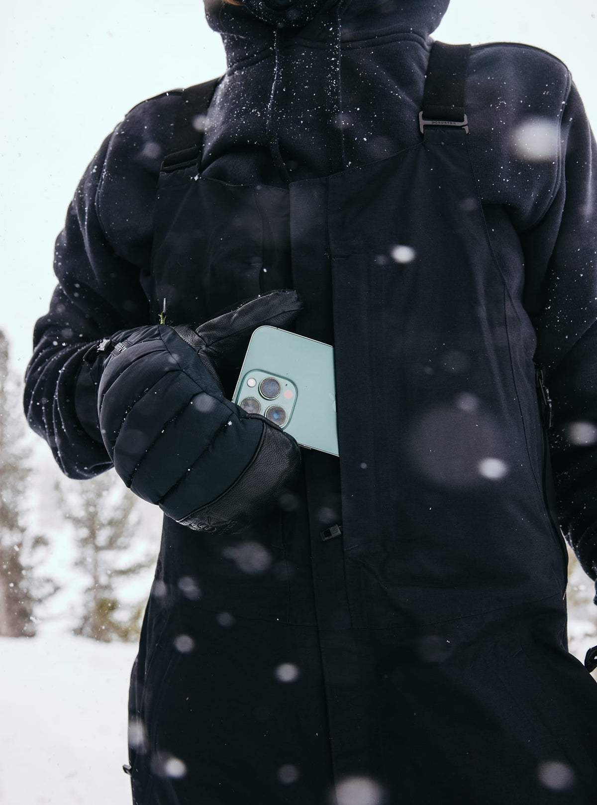 Women's [ak] Kimmy GORE-TEX 2L Bib Snowboard Pants