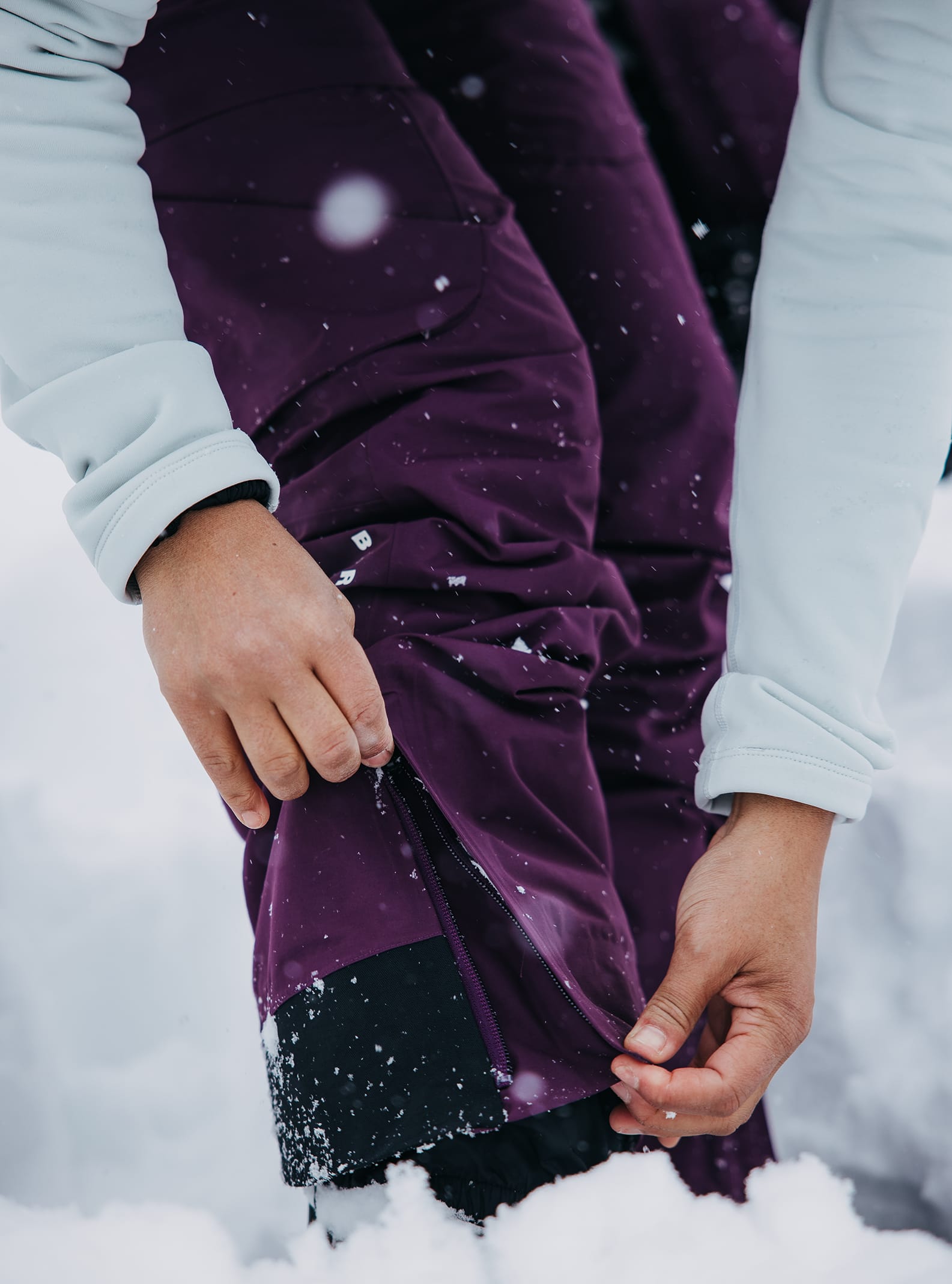 Women's [ak] Kimmy GORE-TEX 2L Bib Snowboard Pants