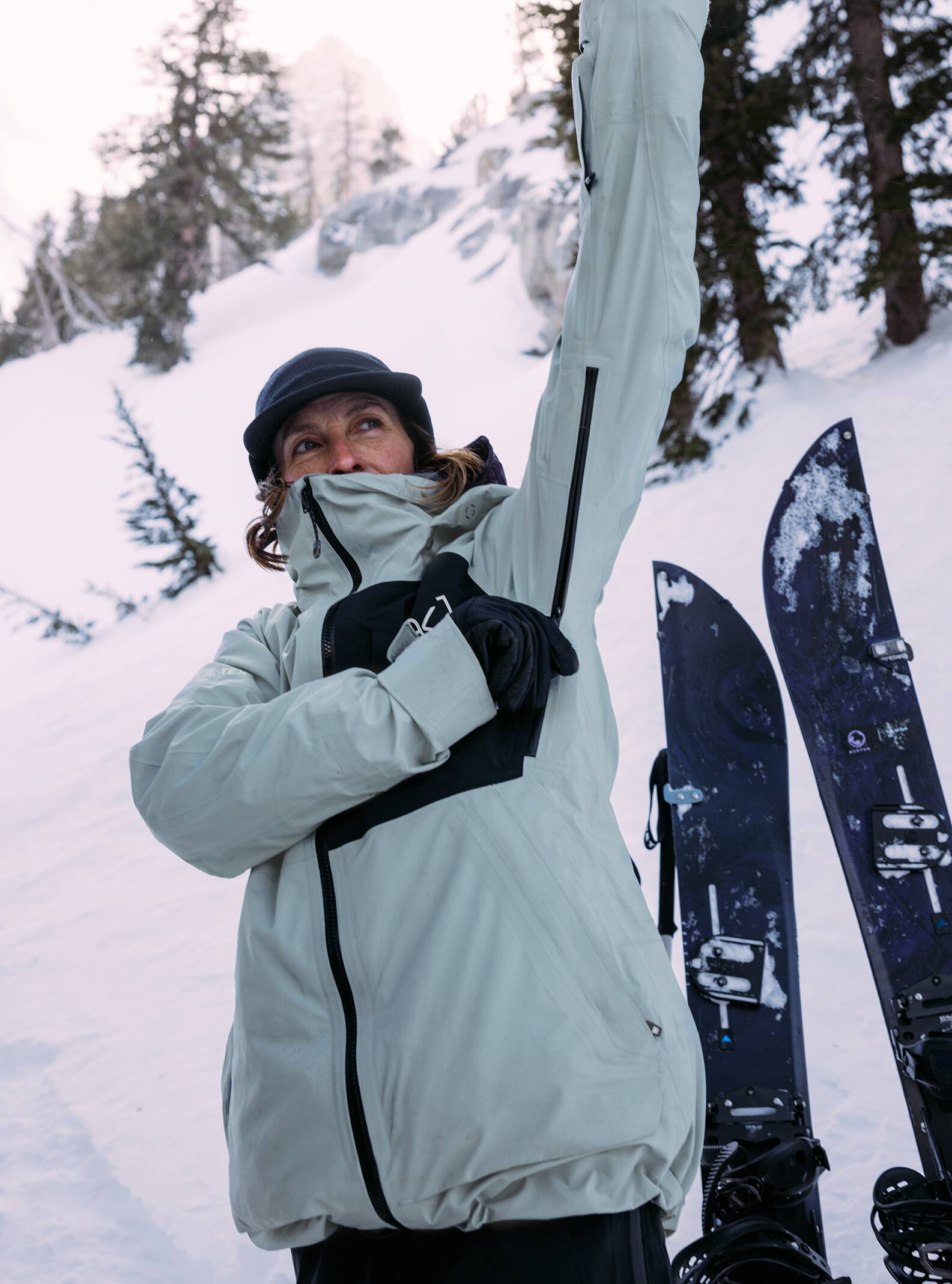 Women's [ak] Kimmy GORE-TEX 3L Stretch Snowboard Jacket