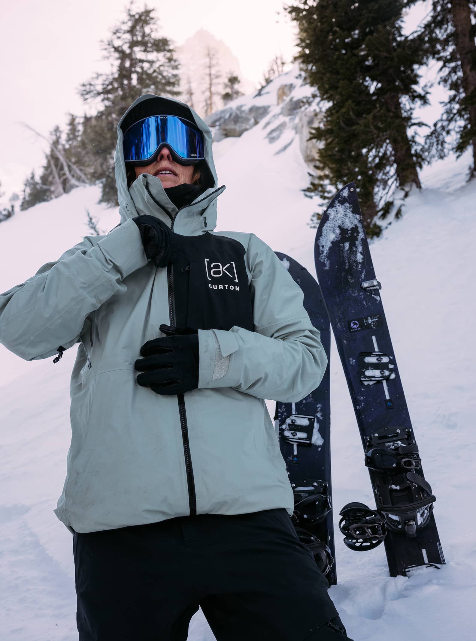 Women's [ak] Kimmy GORE-TEX 3L Stretch Snowboard Jacket