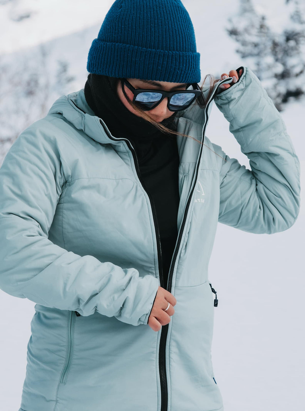 Women's [ak] Helium Hooded Stretch Insulated Jacket