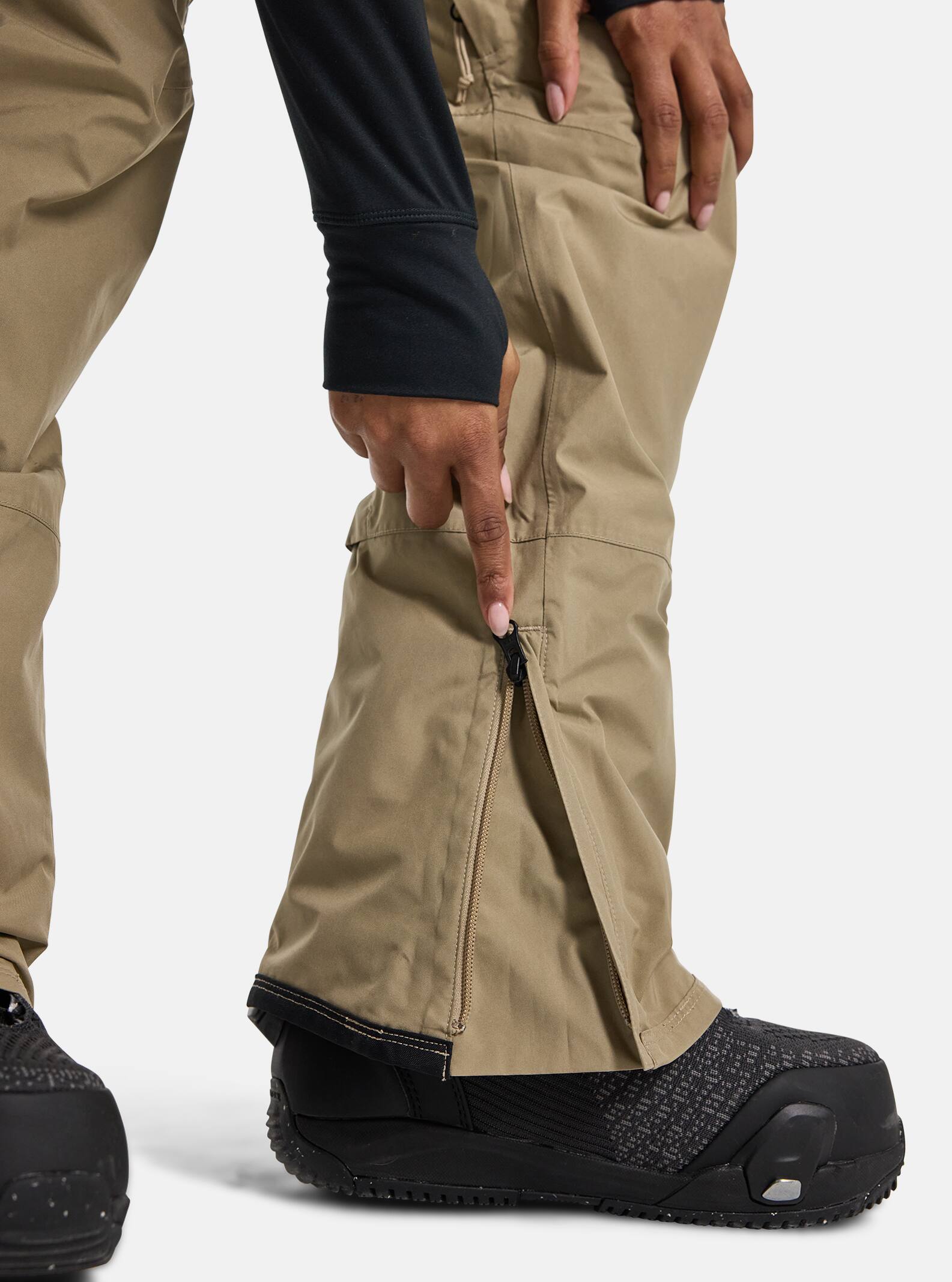 Women's Avalon GORE-TEX 2L Bib Snowboard Pants