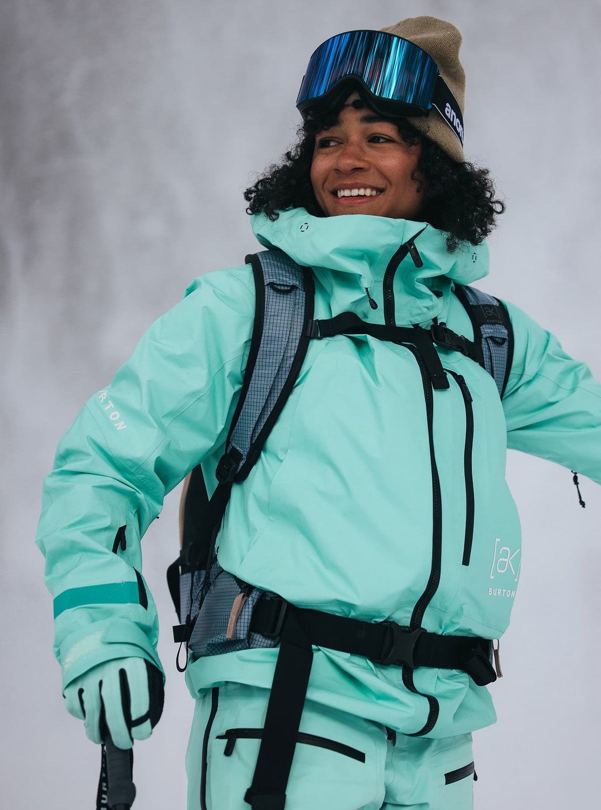 Women's [ak] Tusk GORE-TEX PRO 3L Snowboard Jacket