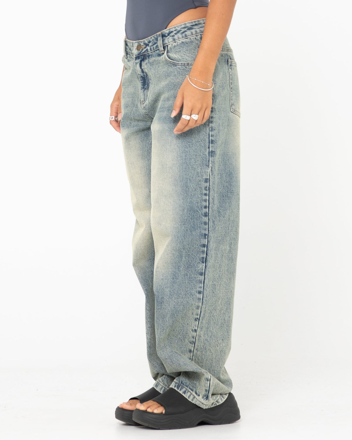 Low Rise Super Baggy Jean