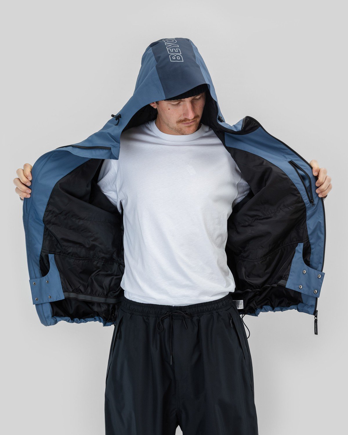 Nostalgia 2L Snowboard Jacket