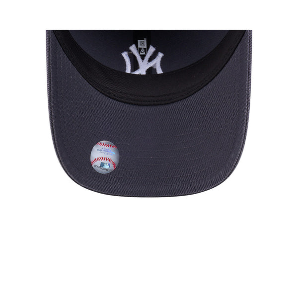 9TWENTY New York Yankees MLB Essentials Midi Graphite Cloth Strap Cap