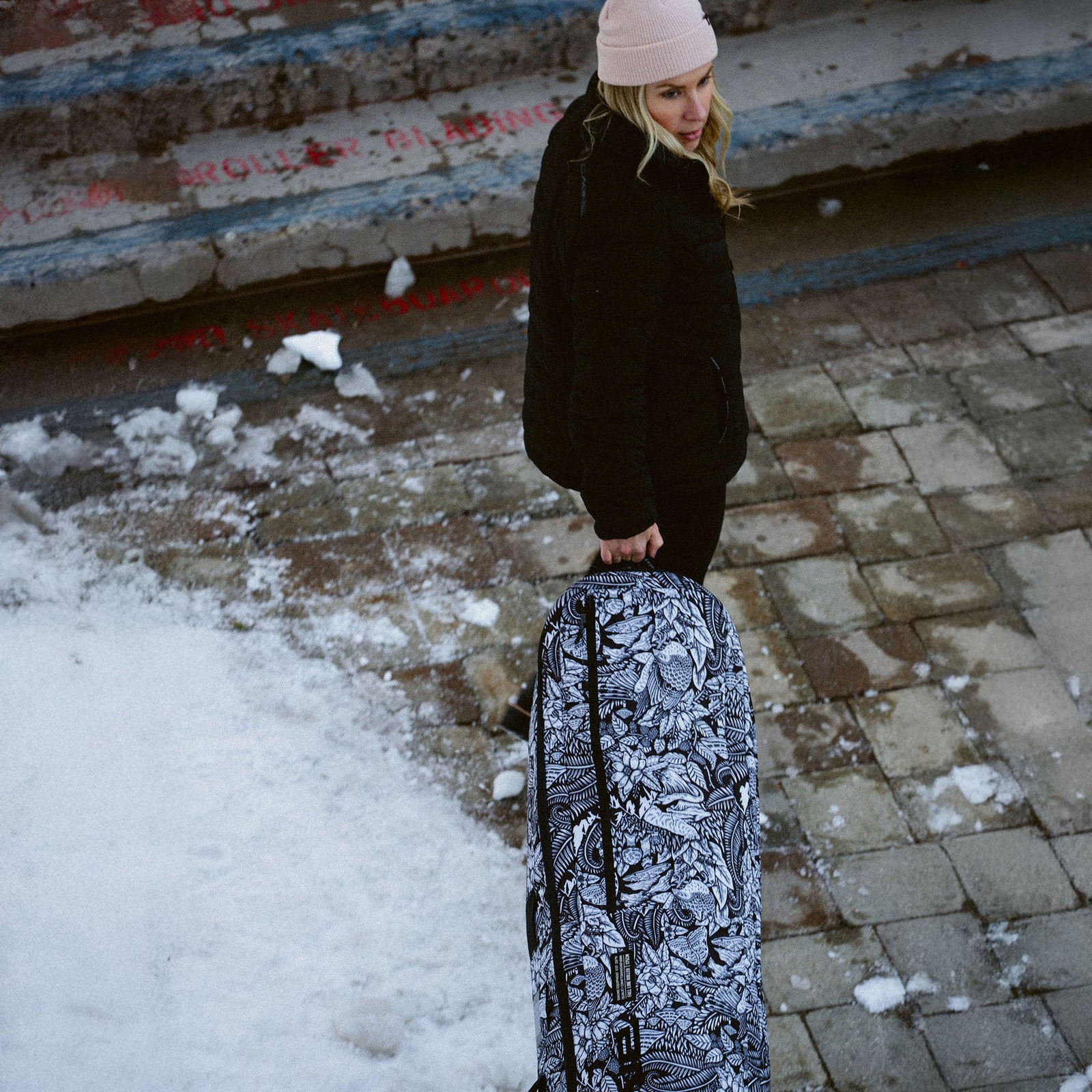 Fall Line Ski Roller Bag