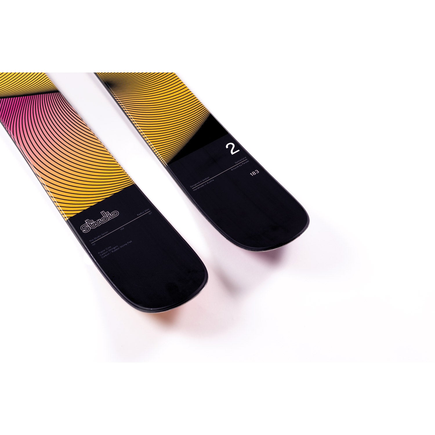 Studio 2 Skis