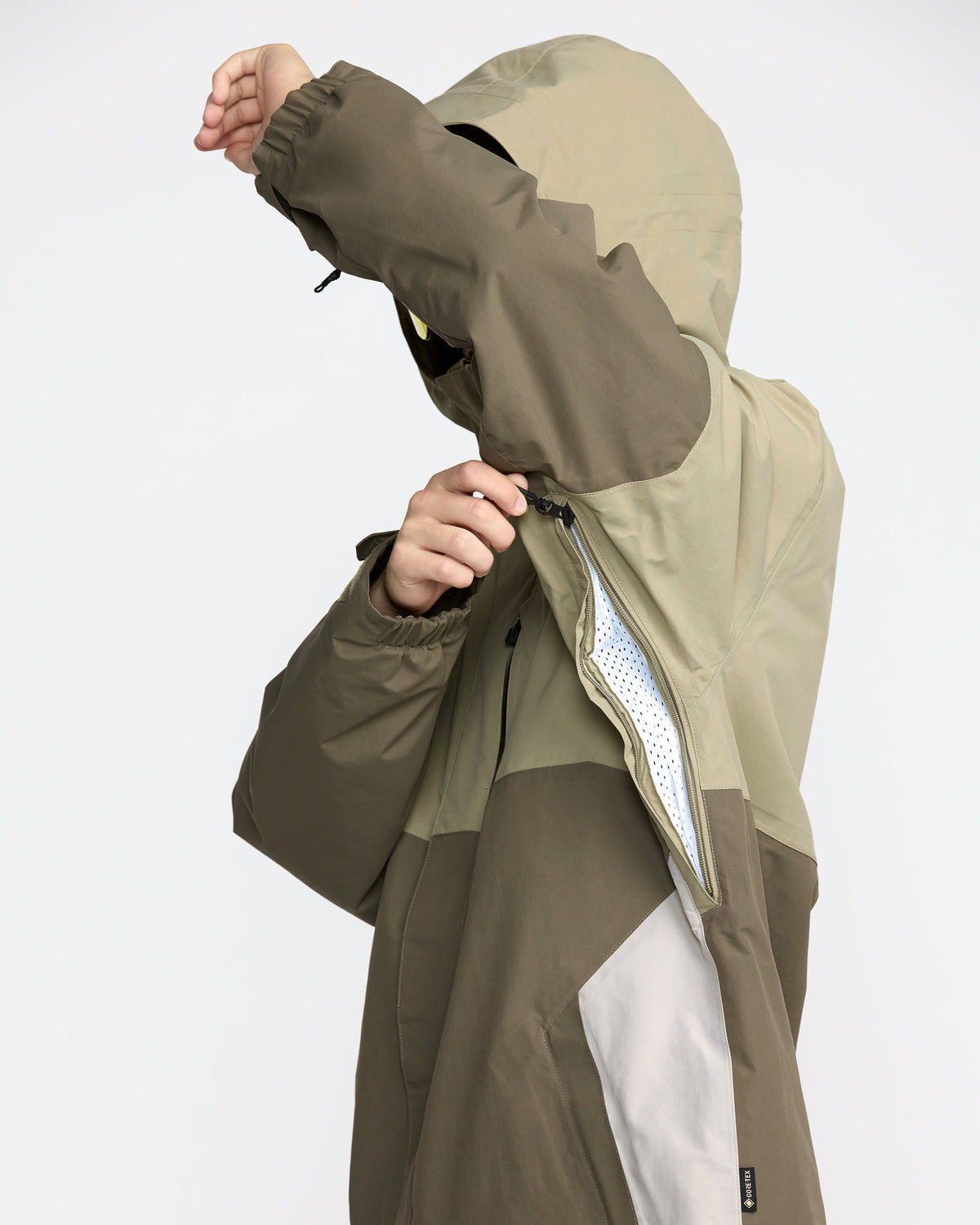 Mens L Gore-Tex Jacket