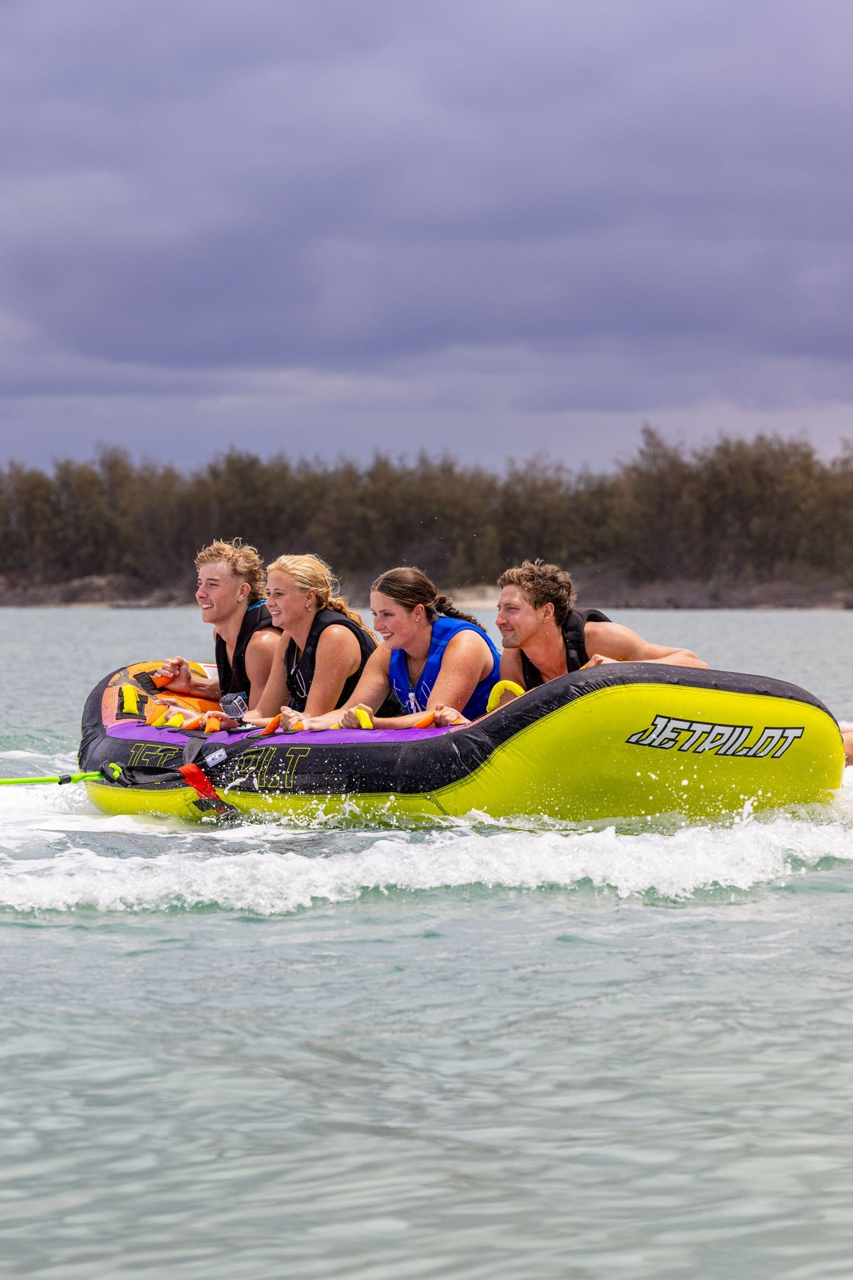 Wing 4 Person Towable Tube