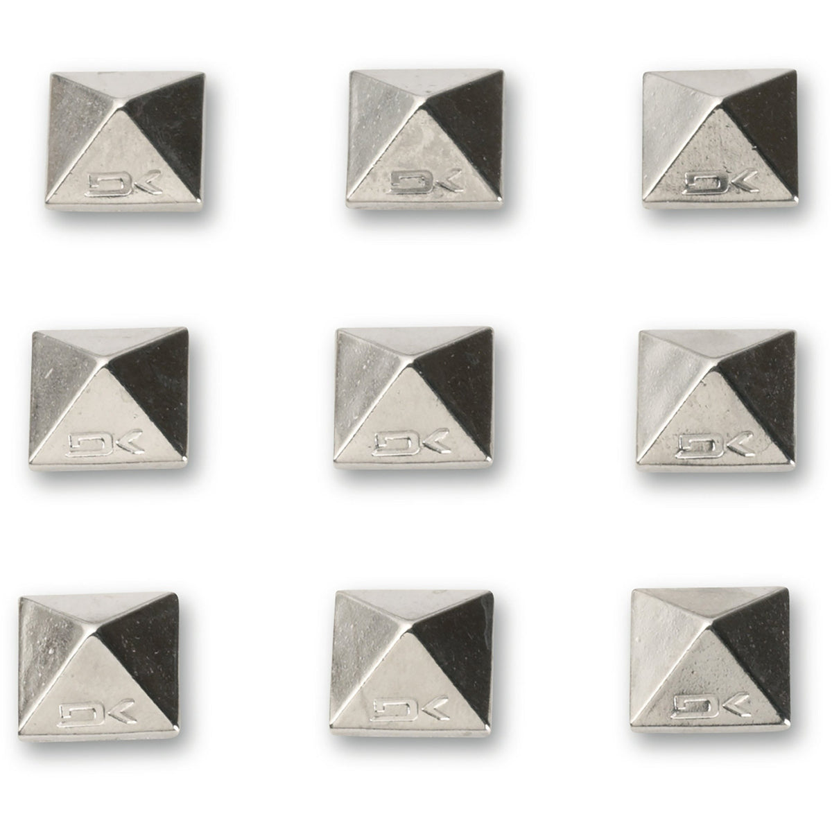 Dakine Pyramid Studs Chrome