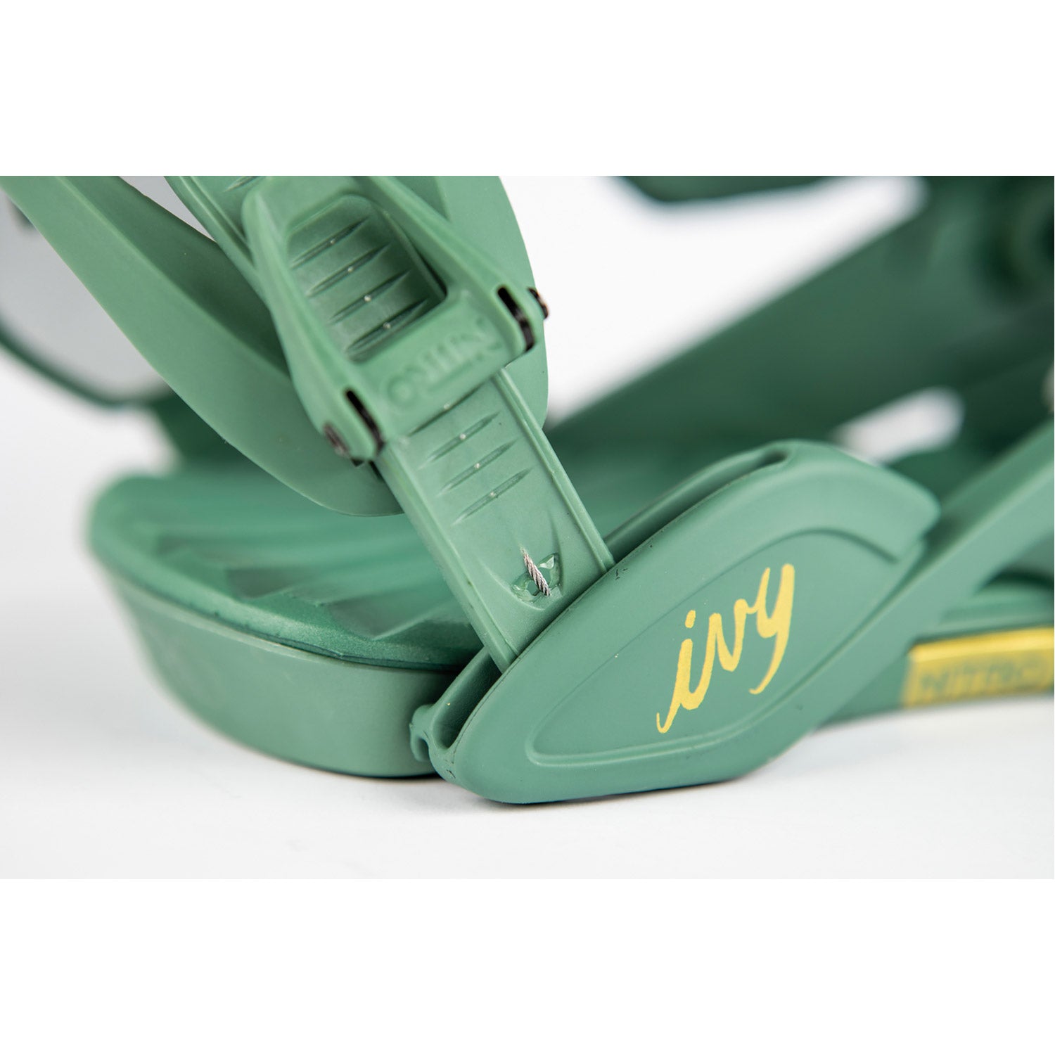 NITRO Ivy Binding Pine