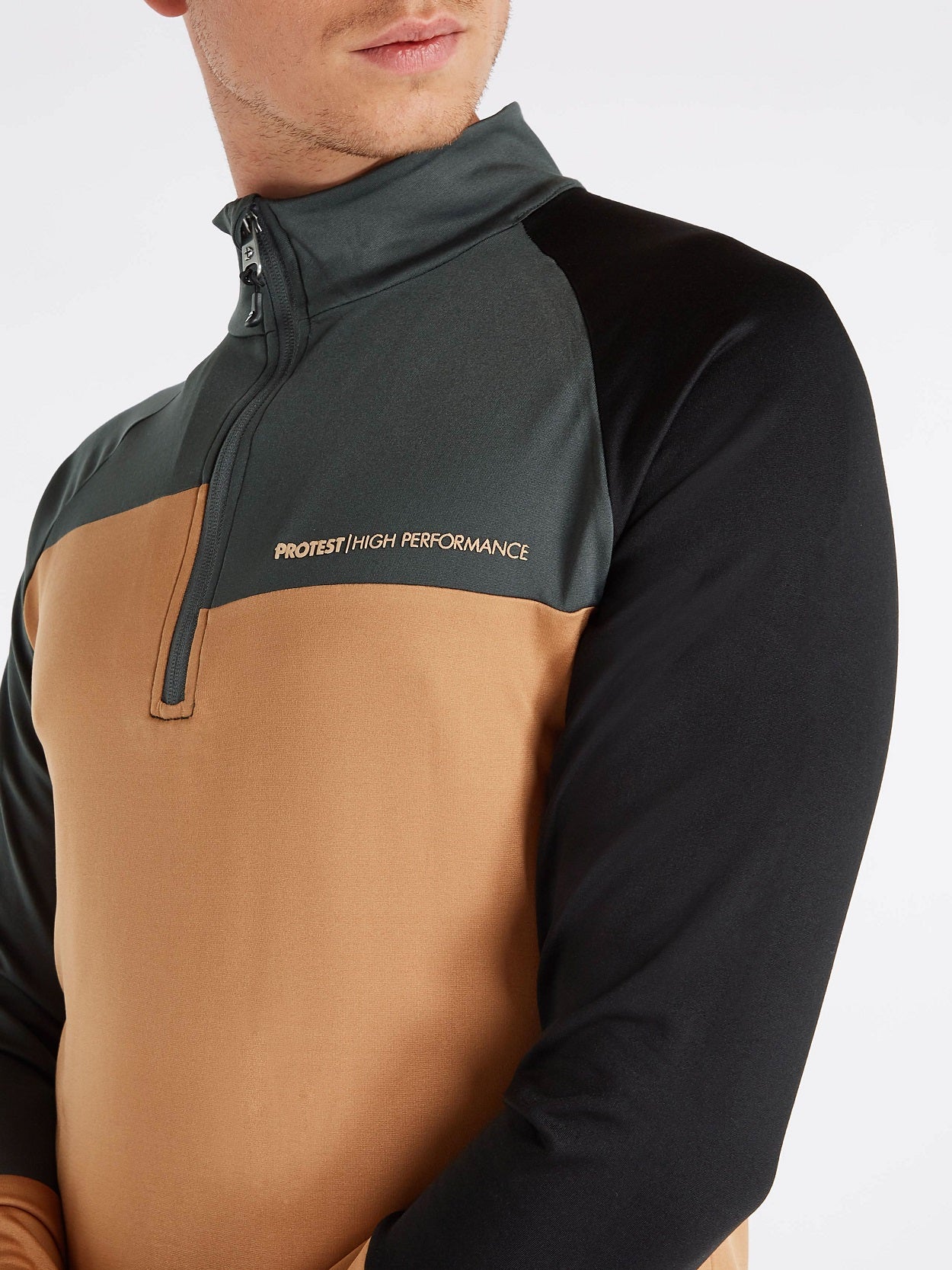 Protest Holdme 1/4 Zip Top Skivvy Fudgecamel