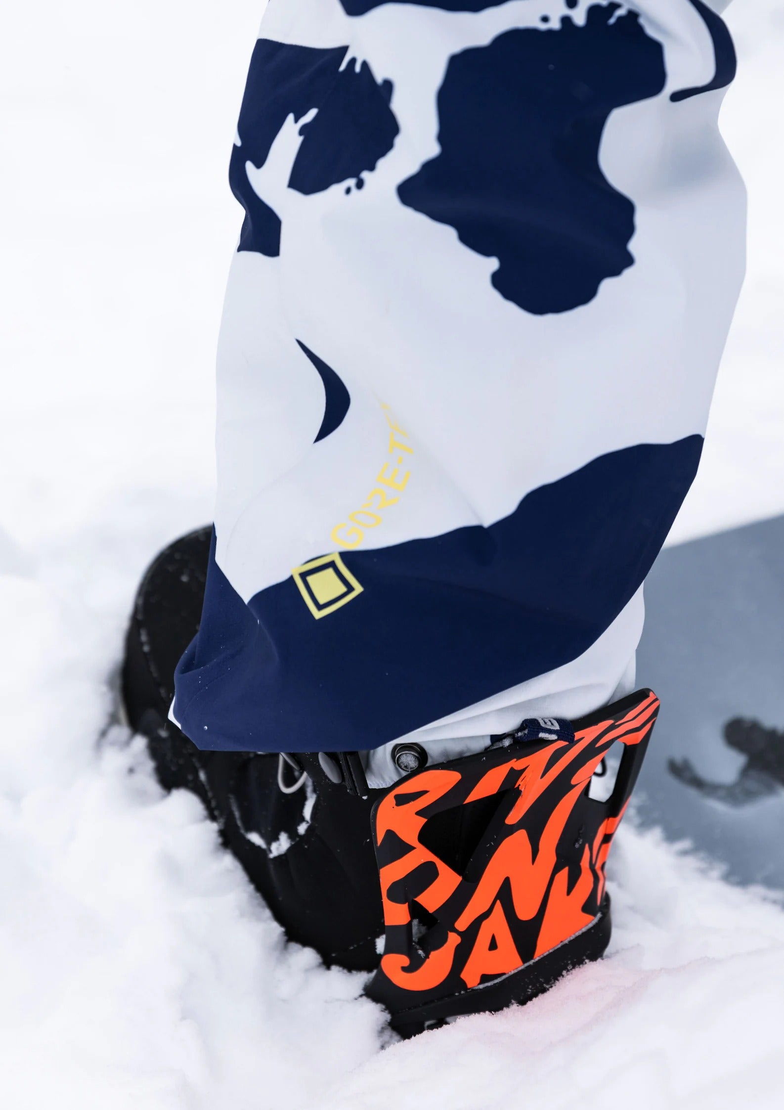 Mine77 StepOn EST Snowboard Binding - Auski Australia