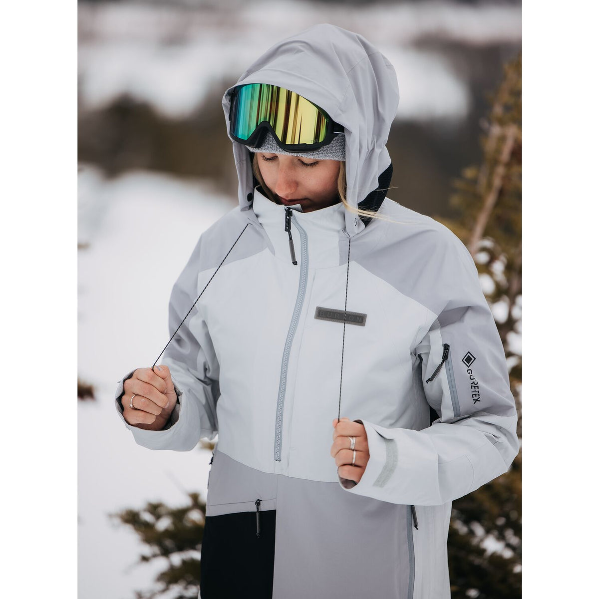 Women's Carbonate Gore-Tex 2L Snowboard Jacket