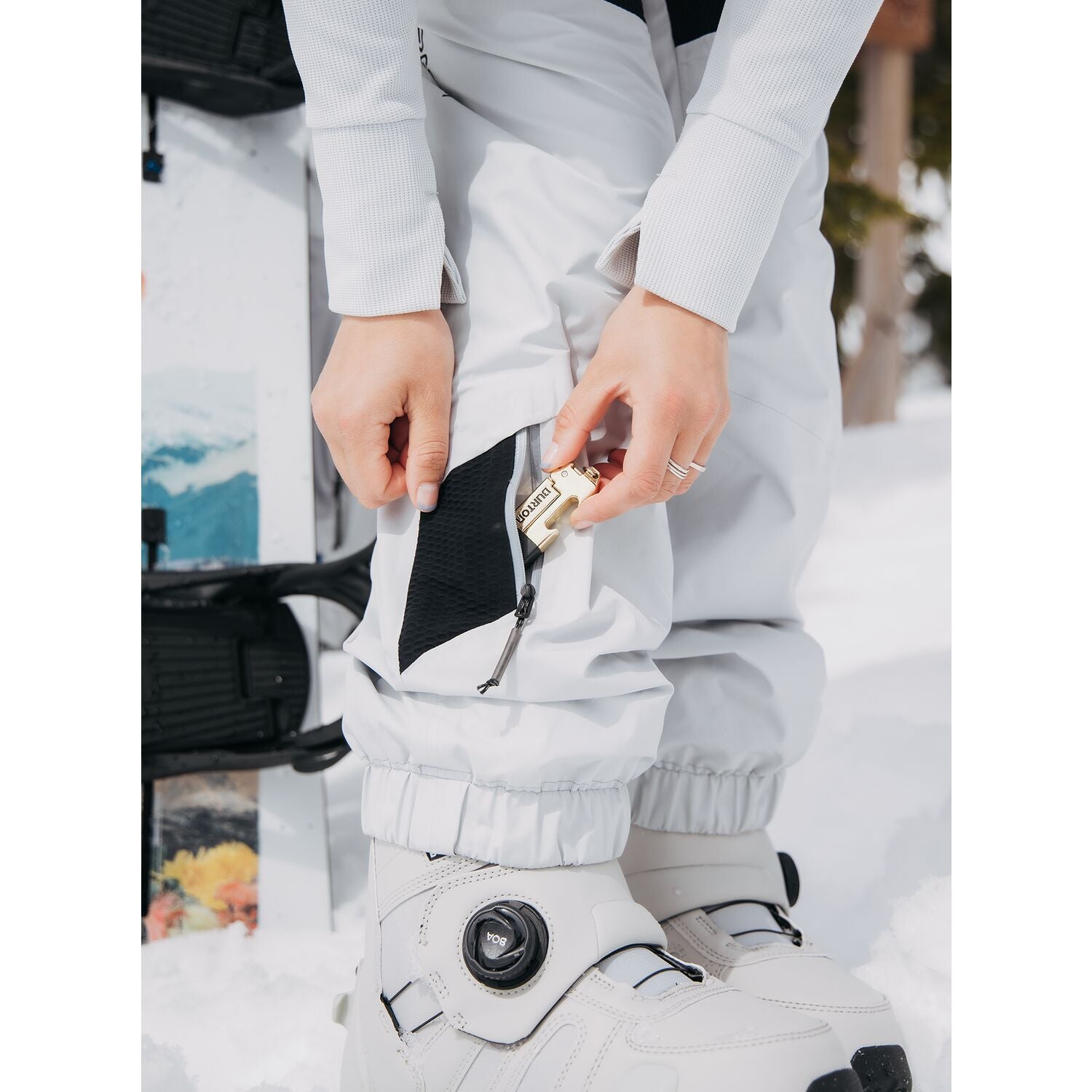 Women's Carbonate Gore-Tex Snowboard Pants