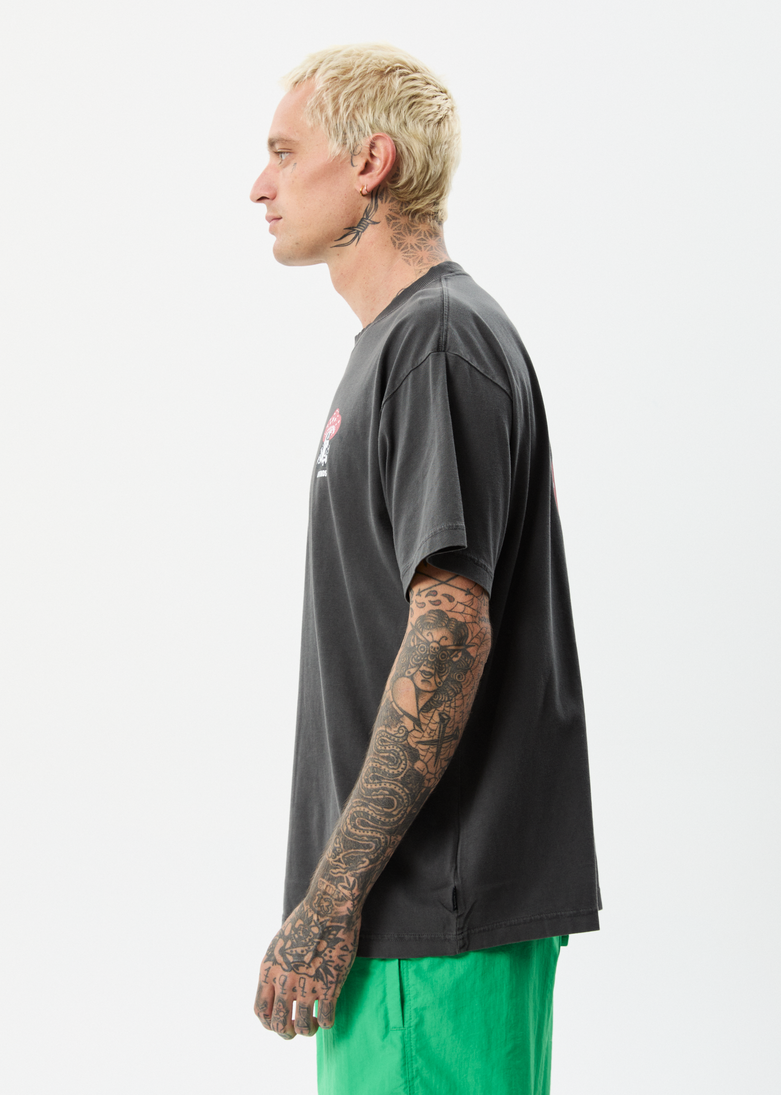 Caught In The Wild - Recycled Regular Graphic T-Shirt - Stone Black