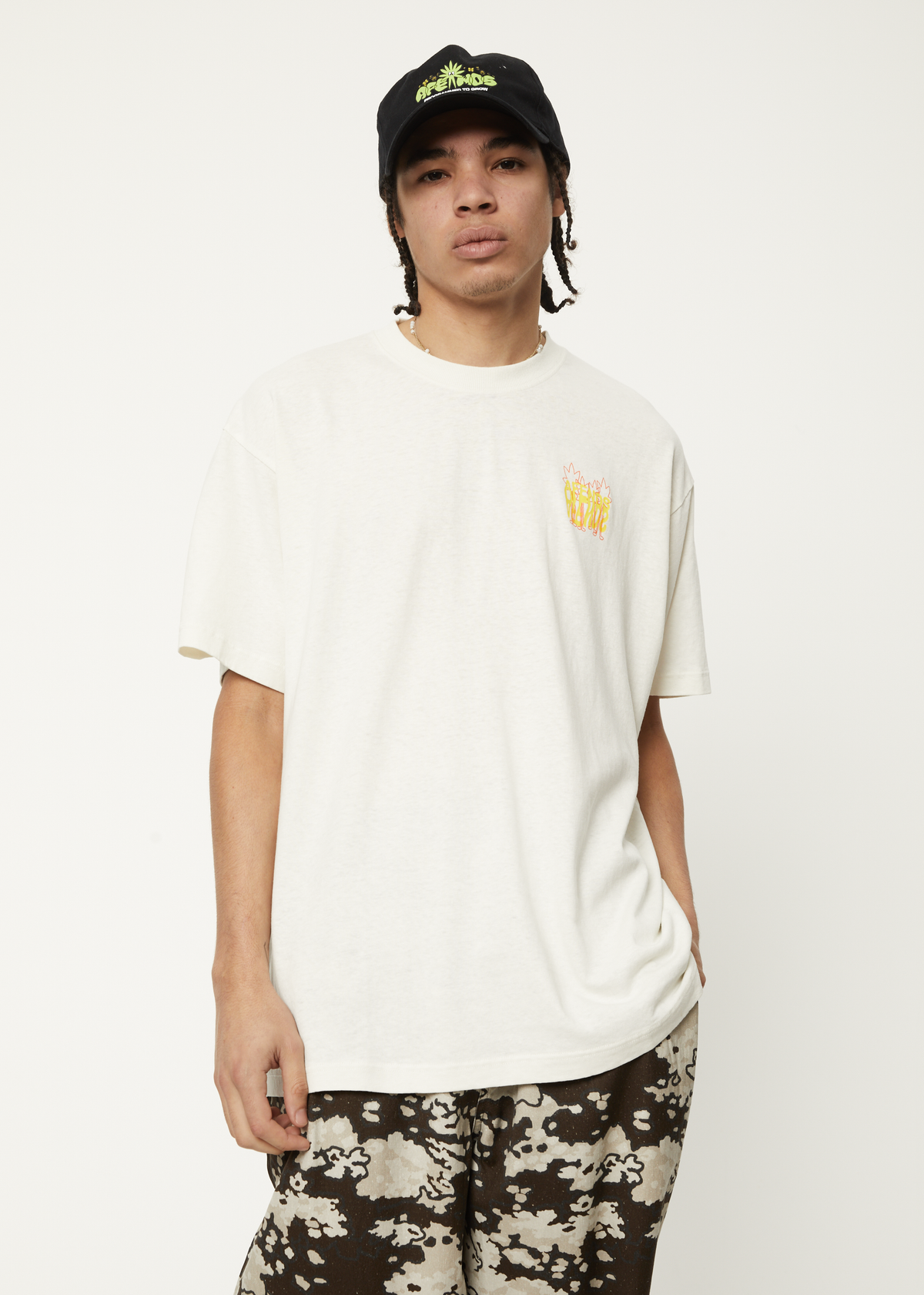 Vibrations - Hemp Boxy Graphic T-Shirt - Off White
