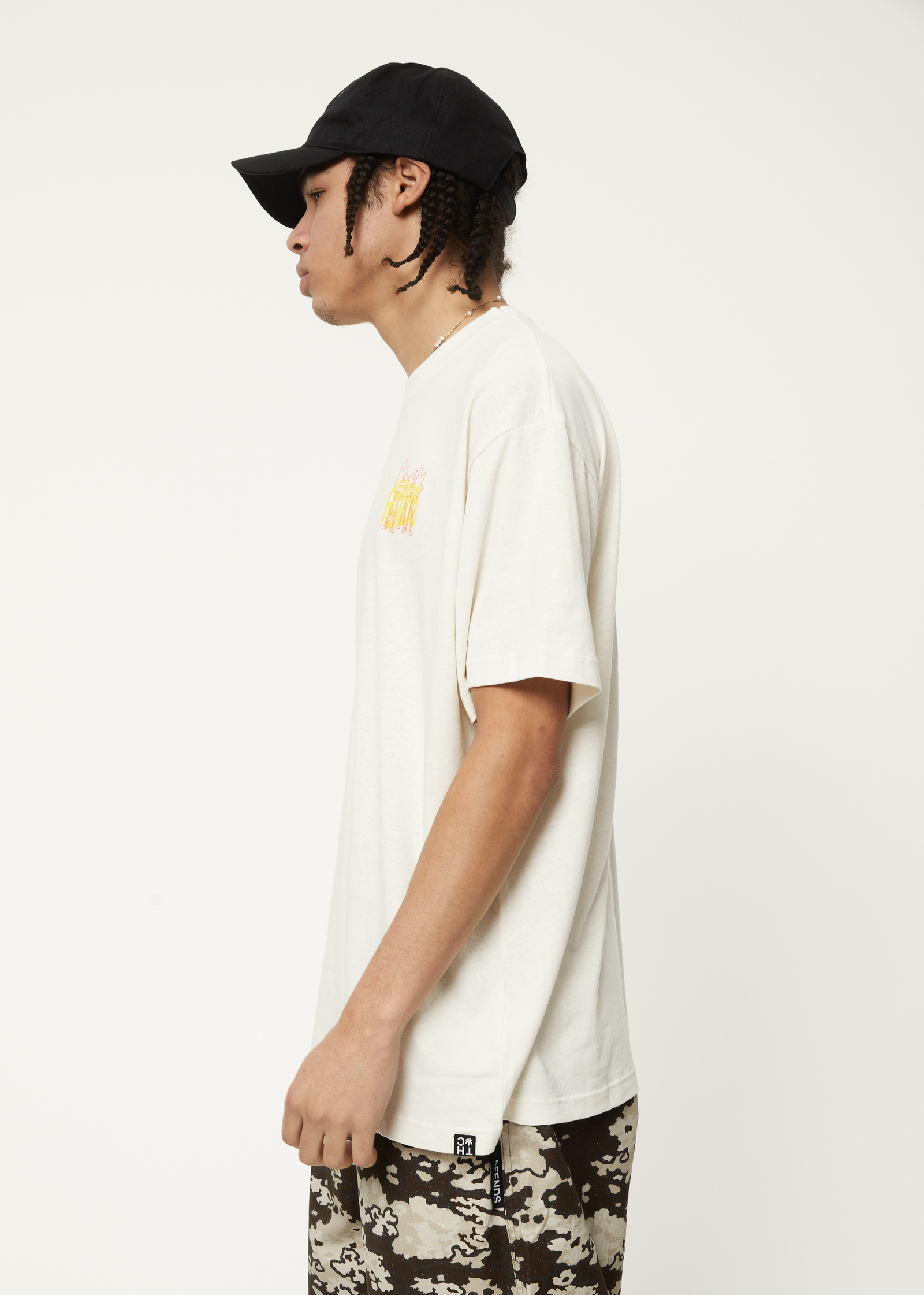 Vibrations - Hemp Boxy Graphic T-Shirt - Off White