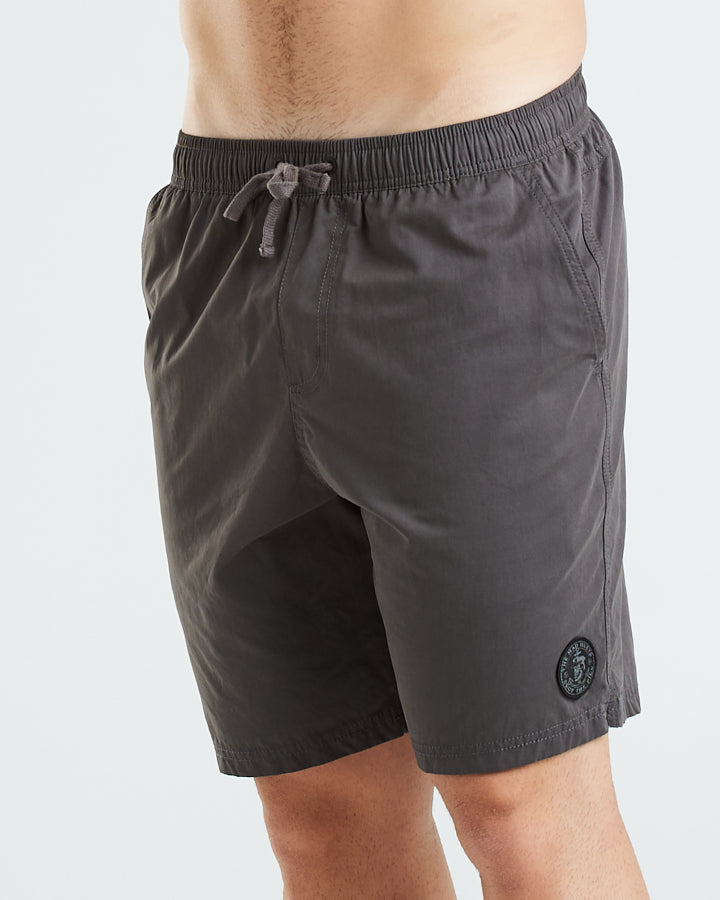 Drop The Pick Volley Short 18"