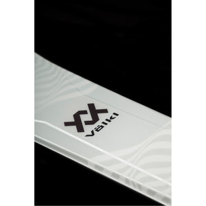 skis femme VOLKL FLAIR SC 2024, white, grip walk, tip rocker, woodcore + Marker Flair 11 skis femme VOLKL FLAIR SC 2024, white, grip walk, tip rocker, woodcore + Marker Flair 11