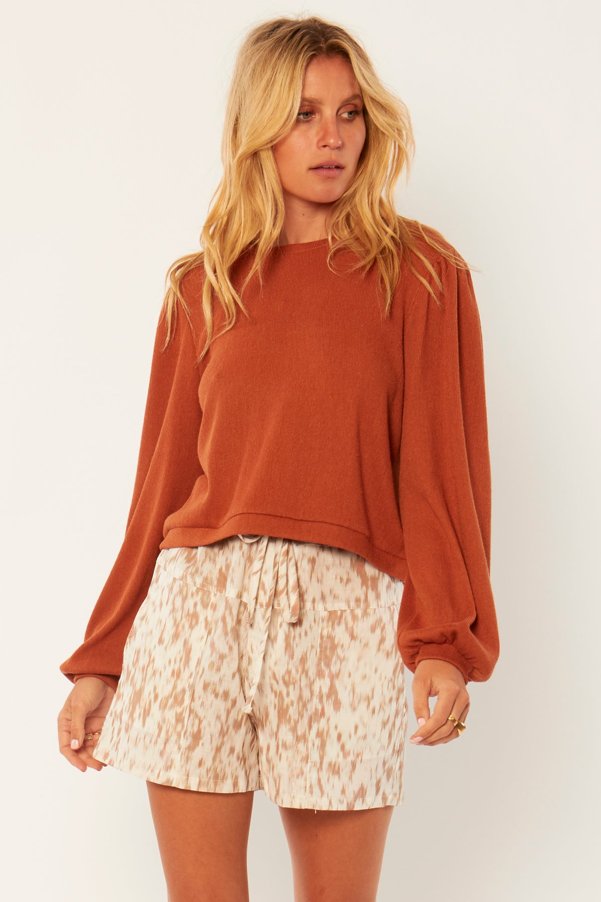 Amuse Society LOVE HIGH LONG SLEEVE KNIT FLEECE TOP Sienna
